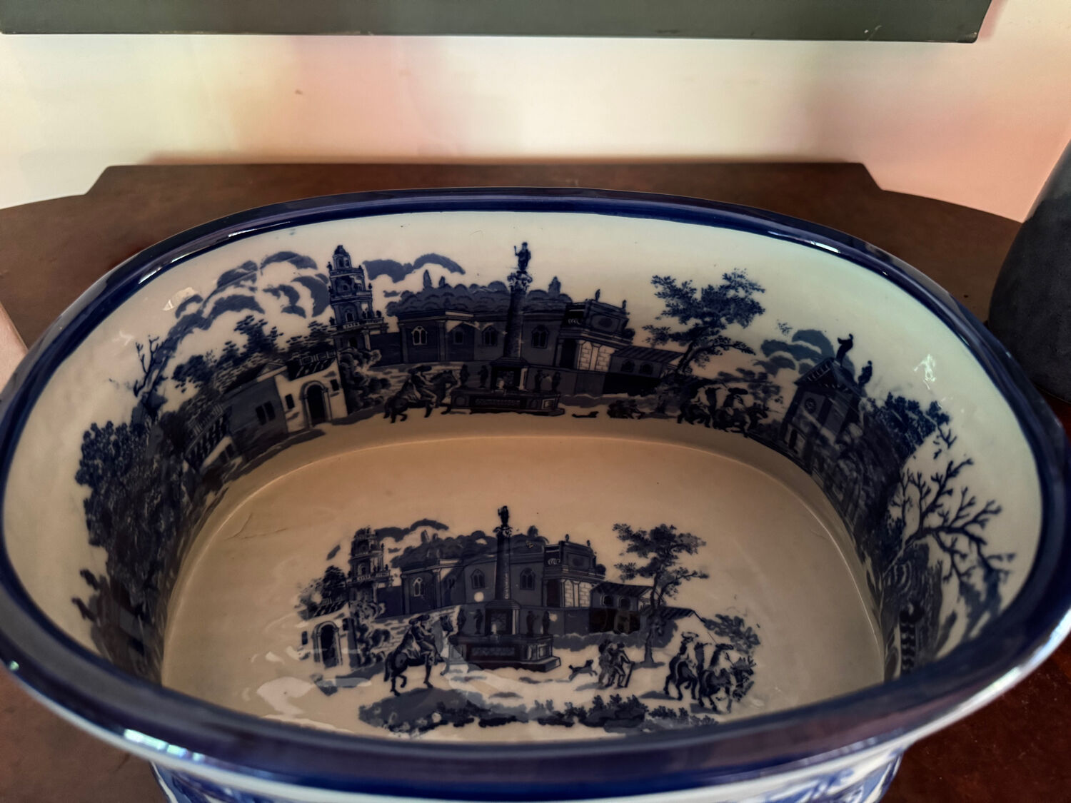 English earthenware planter, blue monochrome, 20th century