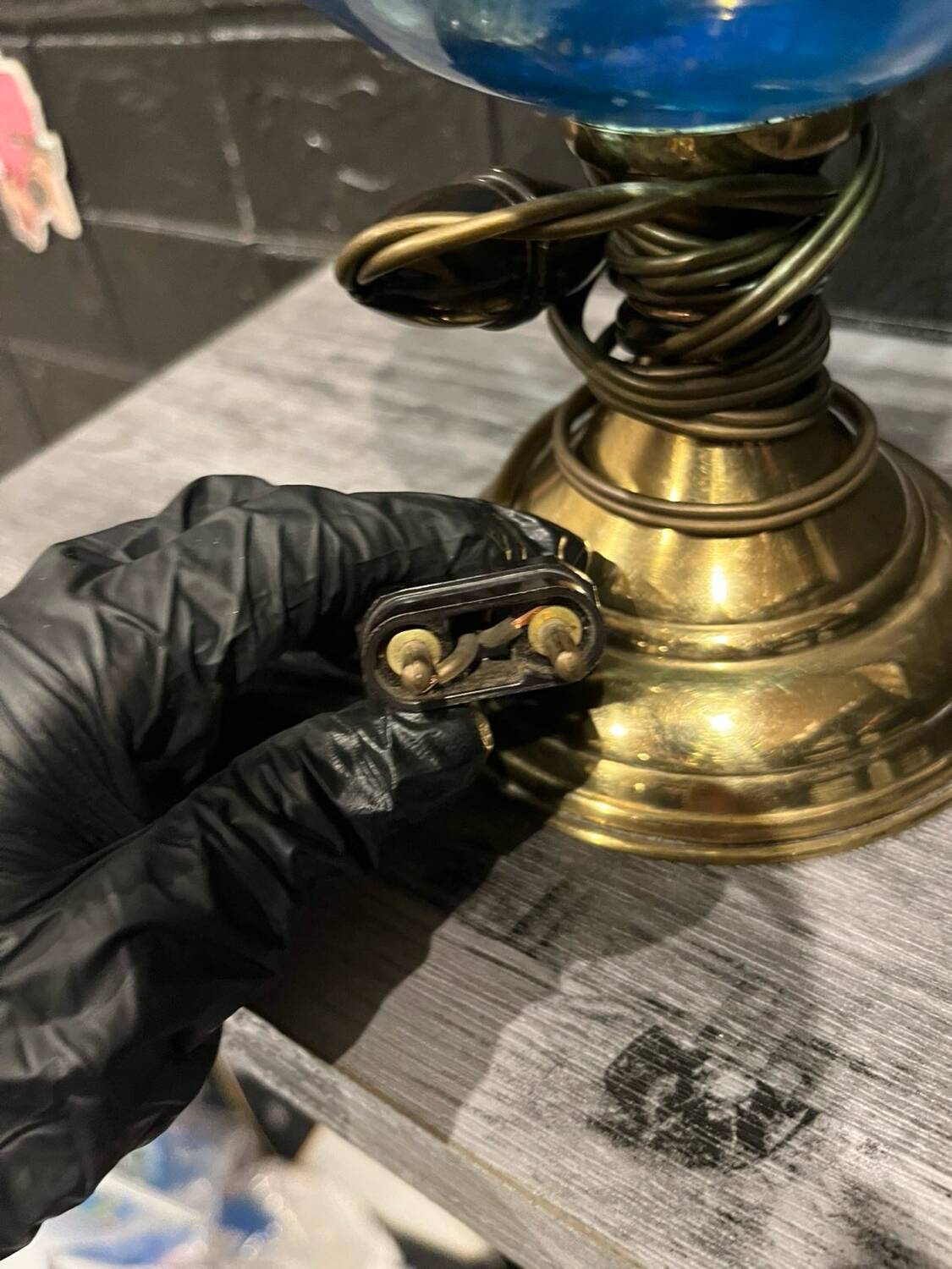 Electrified kerosene lamp