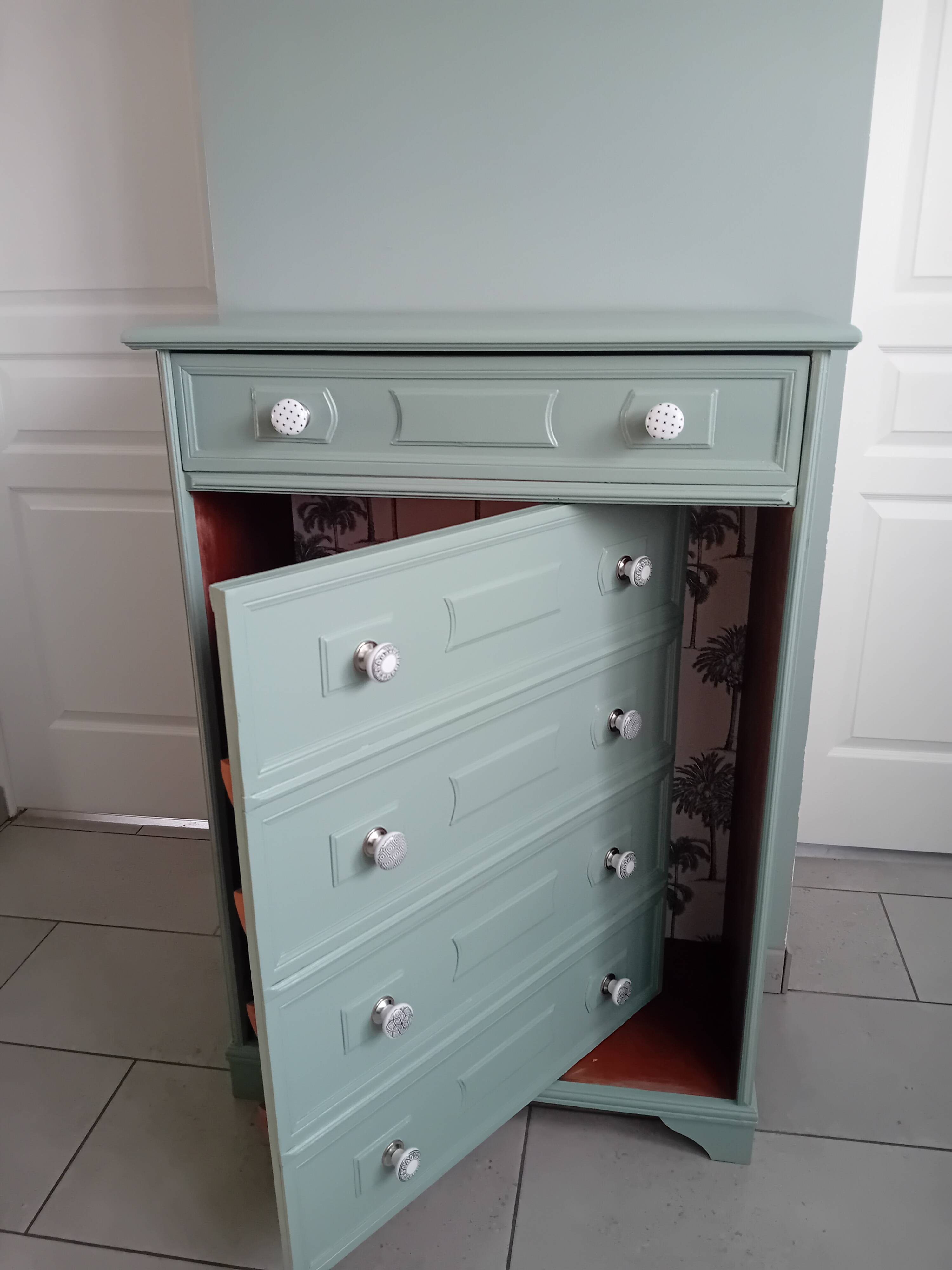Shoe entry furniture