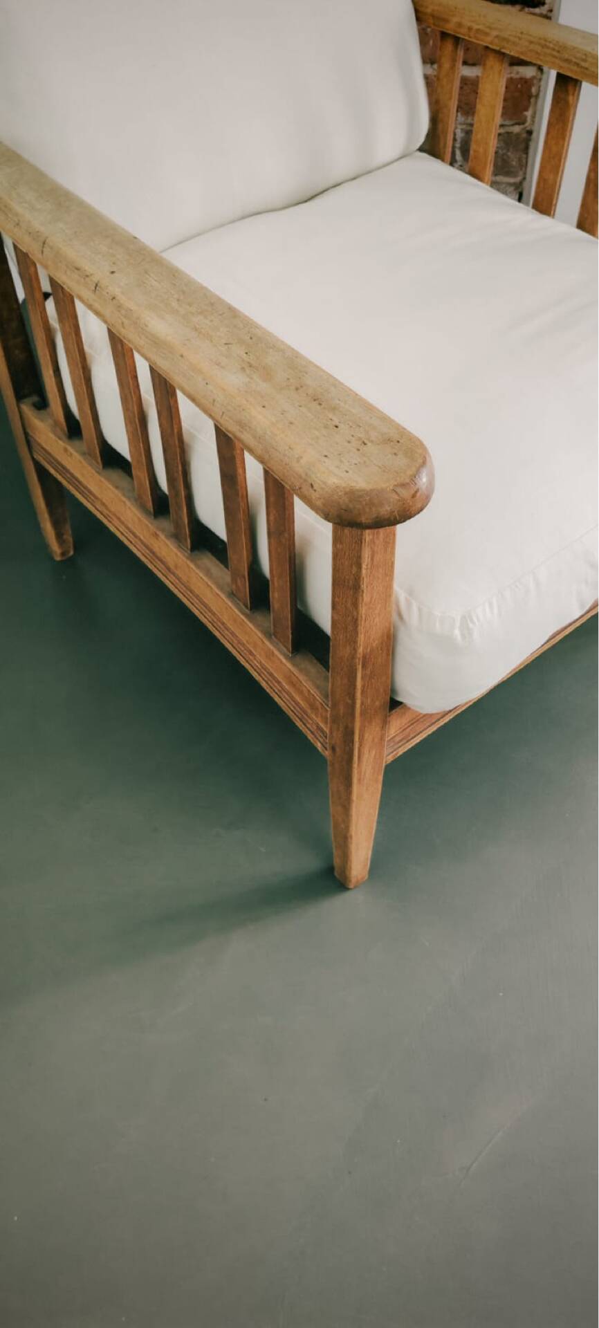 Sleek design armchair for reading nook
