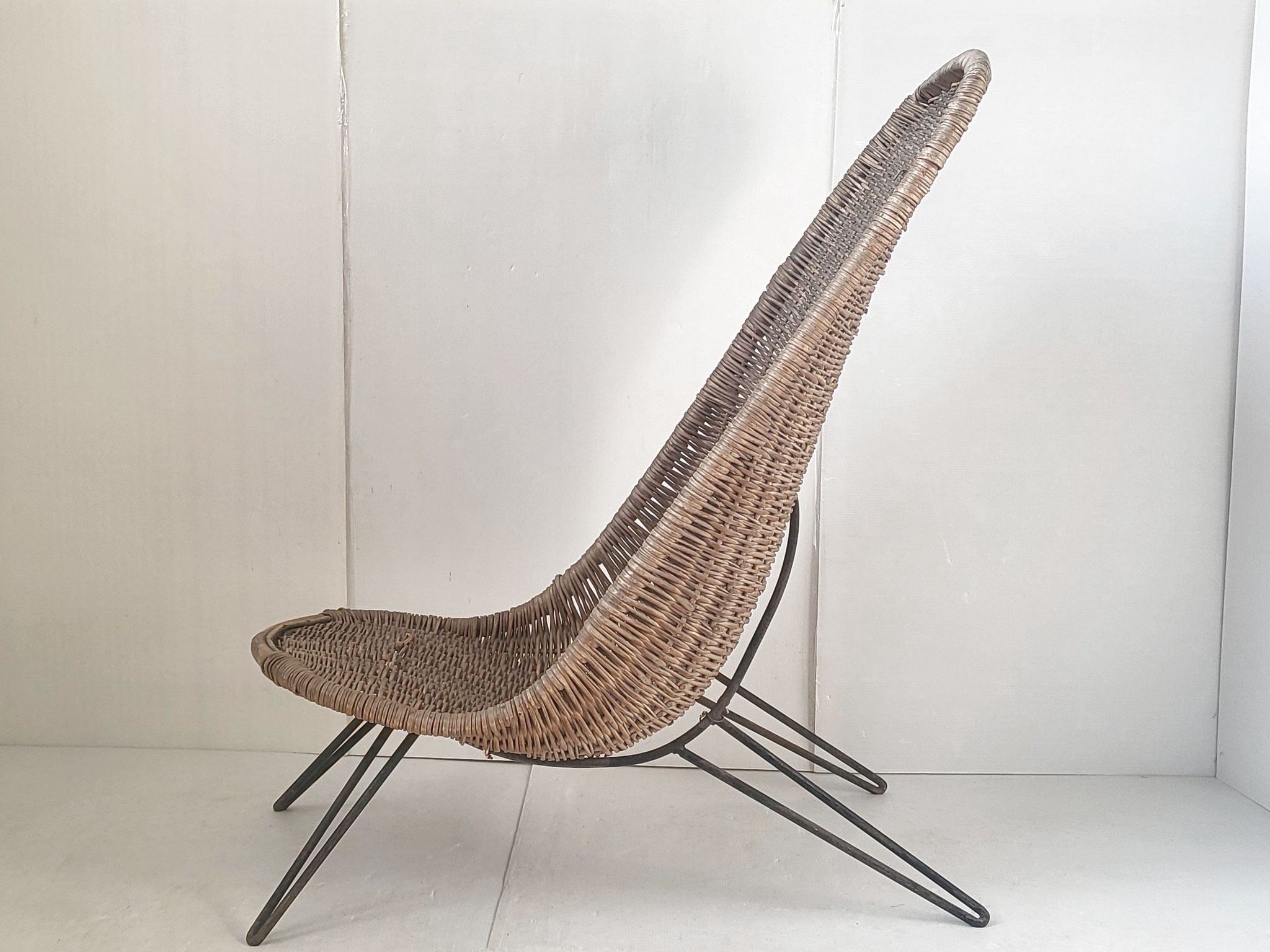 Fauteuil en rotin vintage 1950
