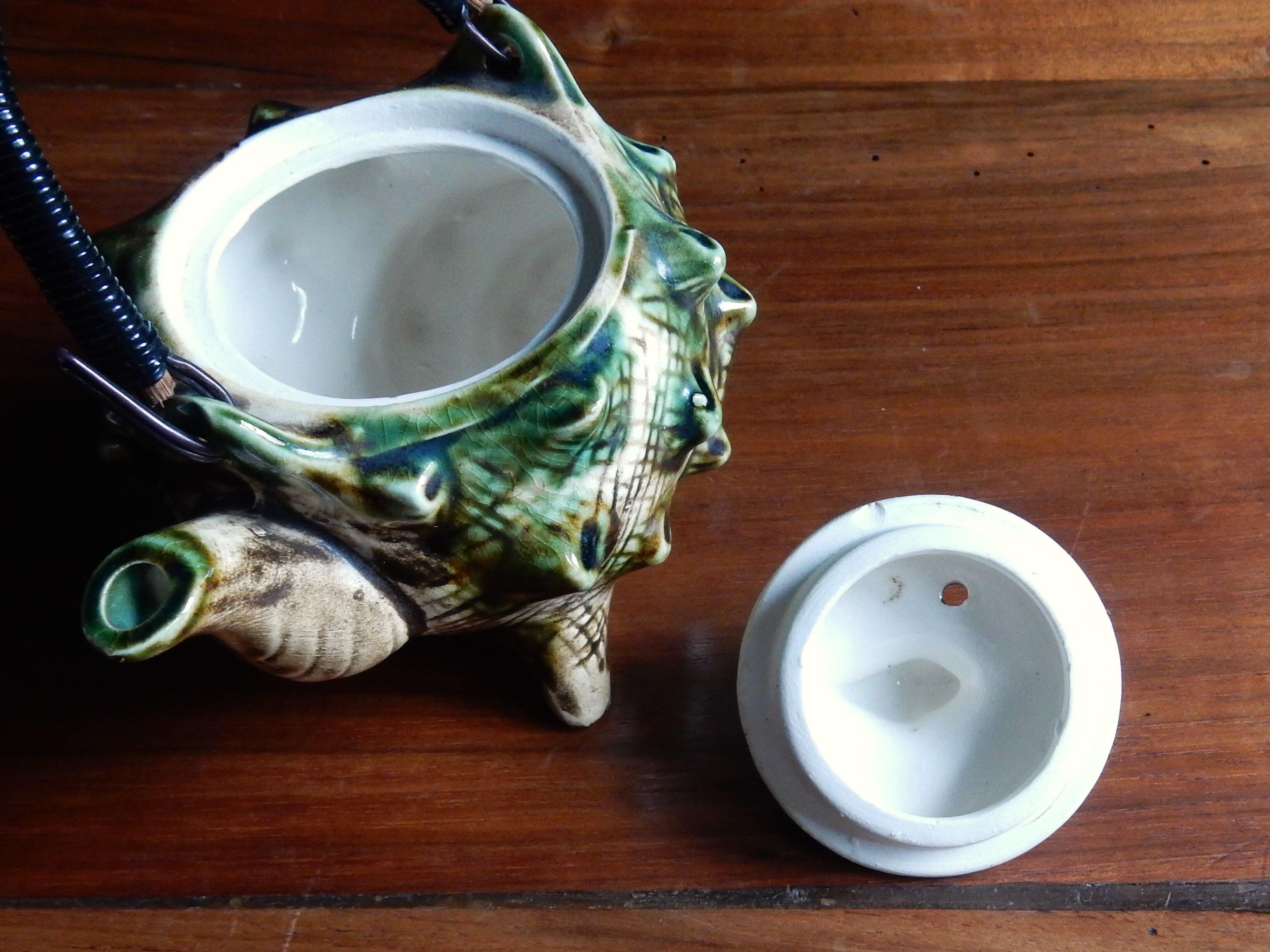 Théière individuelle en forme de coquillage en céramique