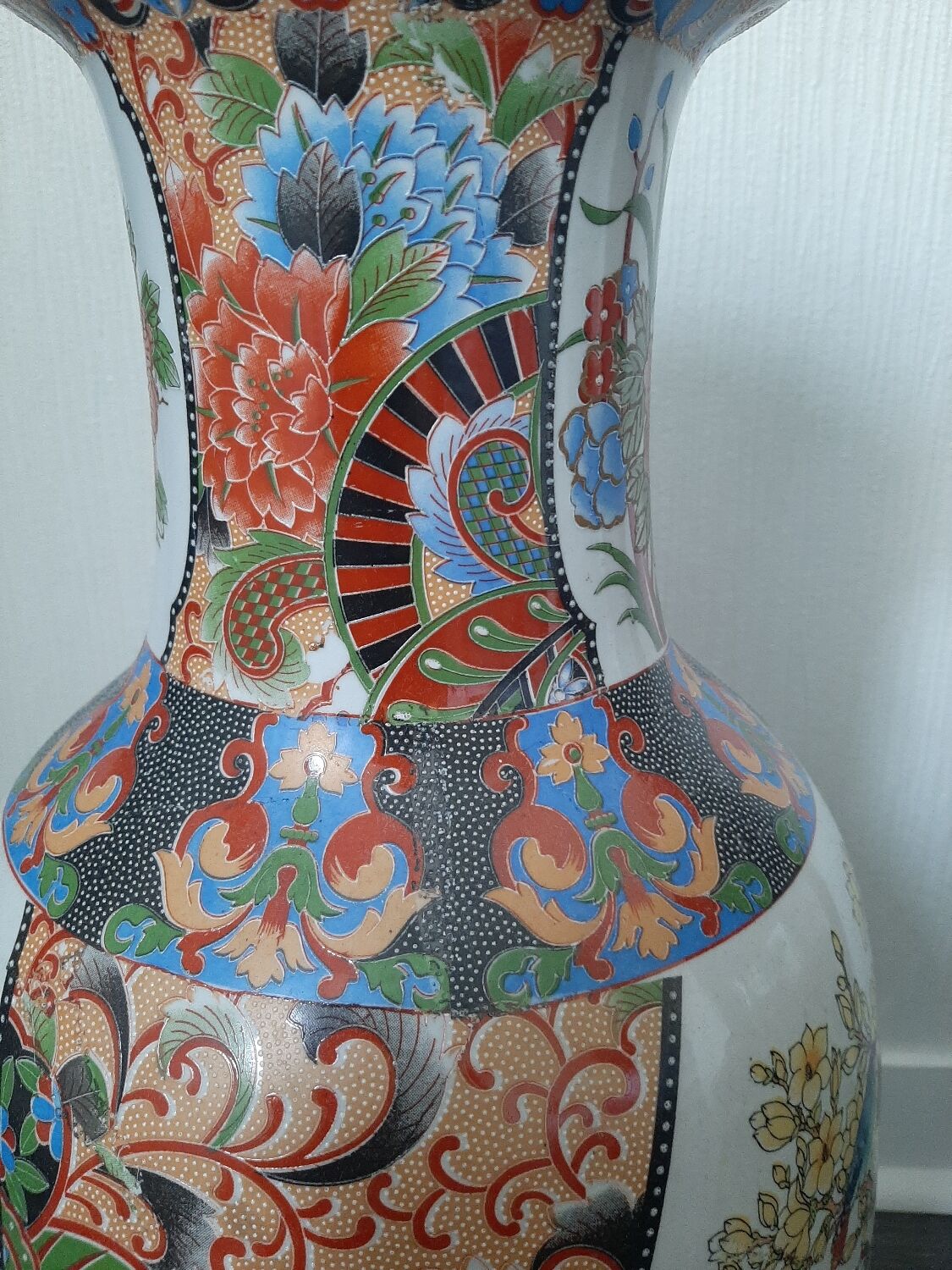 Large Japanese vase