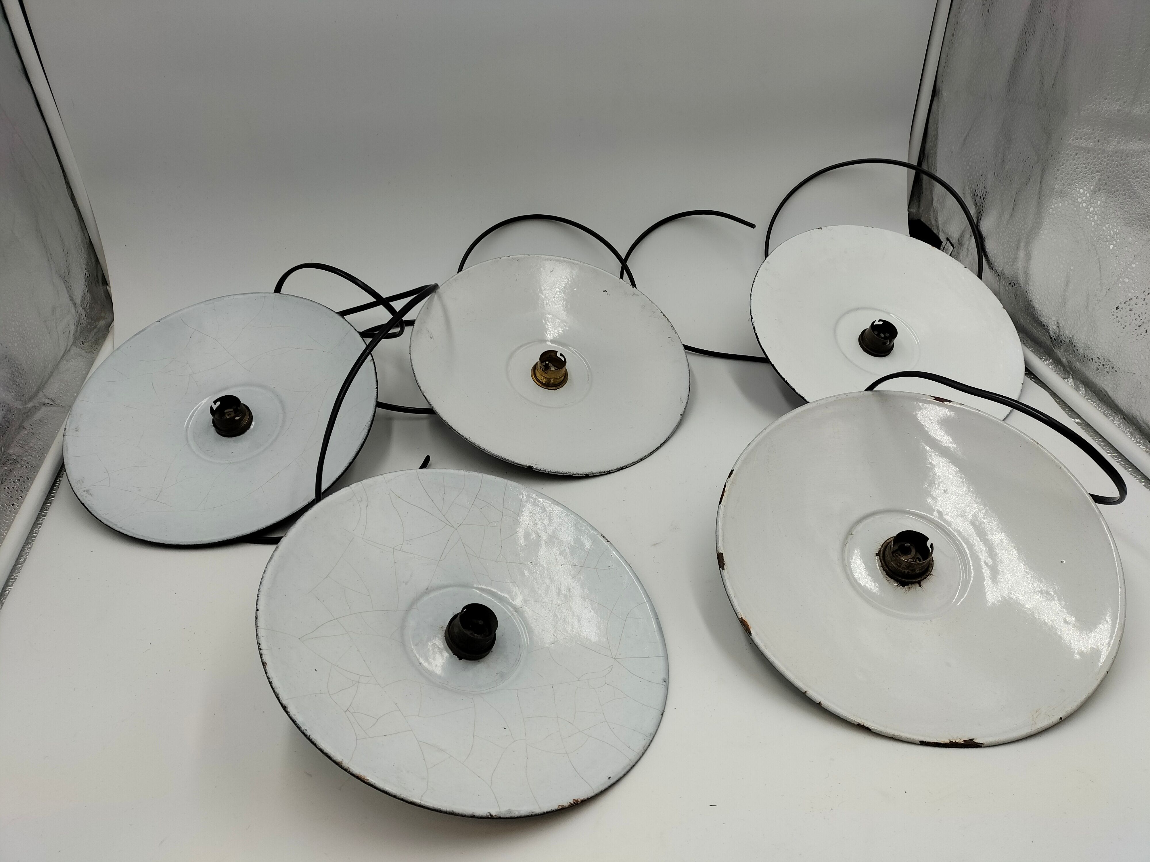 Enamelled old lamp series