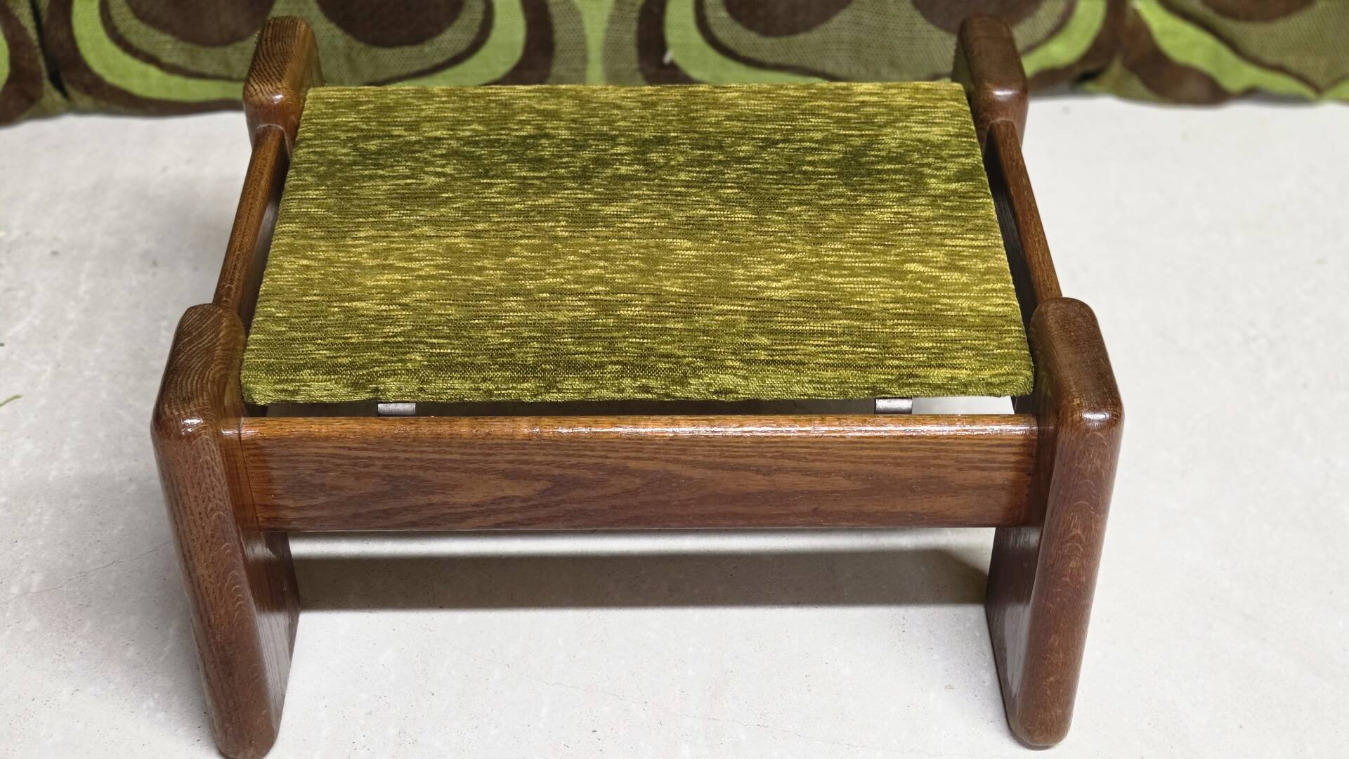 Brutalist oak footstool end table – 1970s
