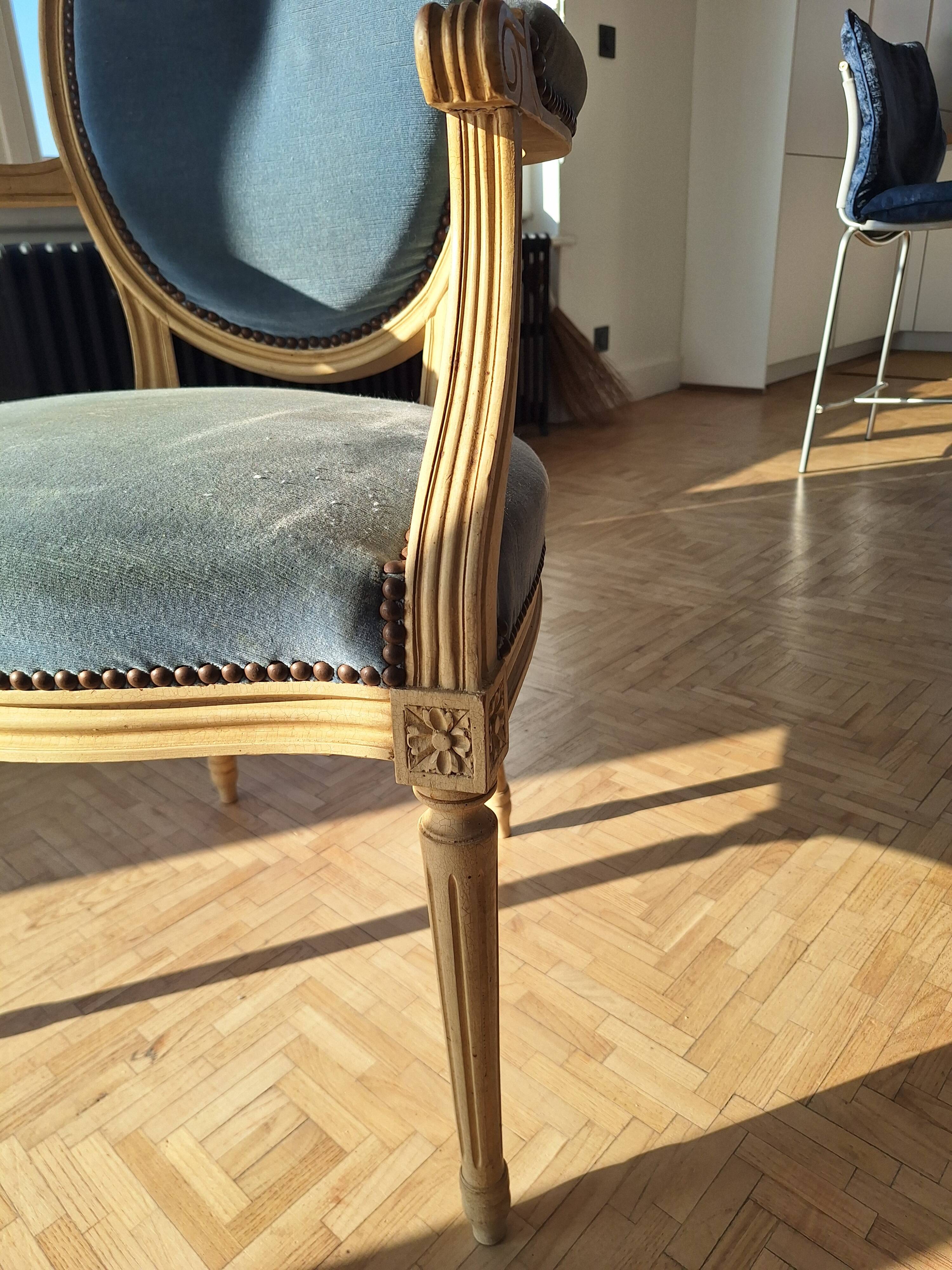 Lot de 2 fauteuils et 4 chaises style Louis XVI dossier Mongolfière