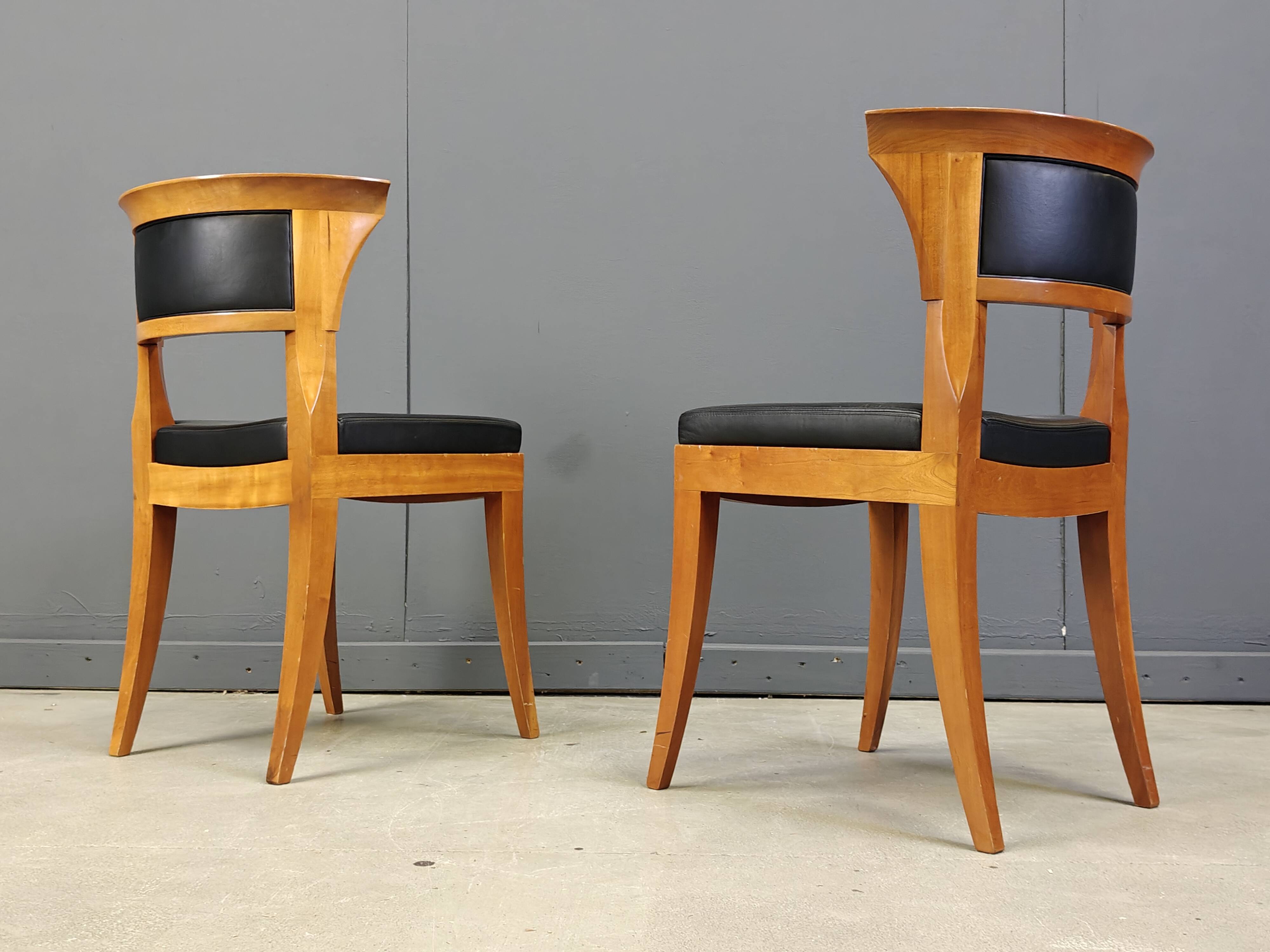 Set of 12 Cherry wood dining chairs by Leon Krier Model Sella Media by Gior