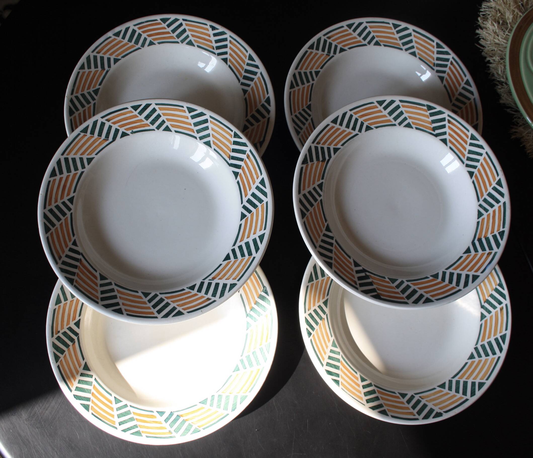 Set of 6 plates from the New Givors Earthenware Factory "Gisèle"