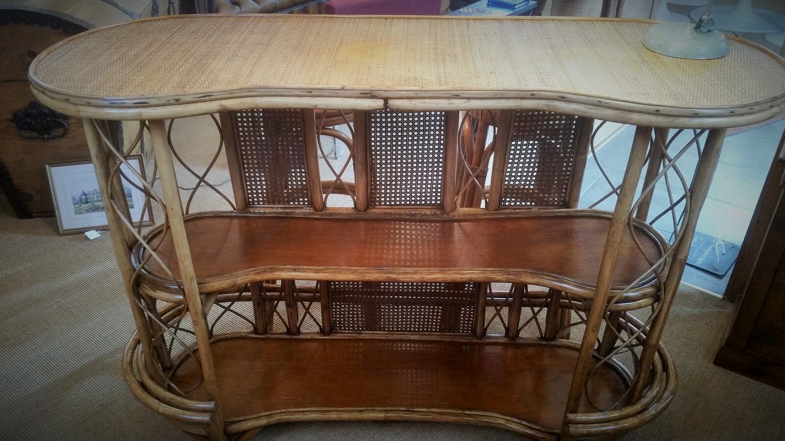 Rattan bar