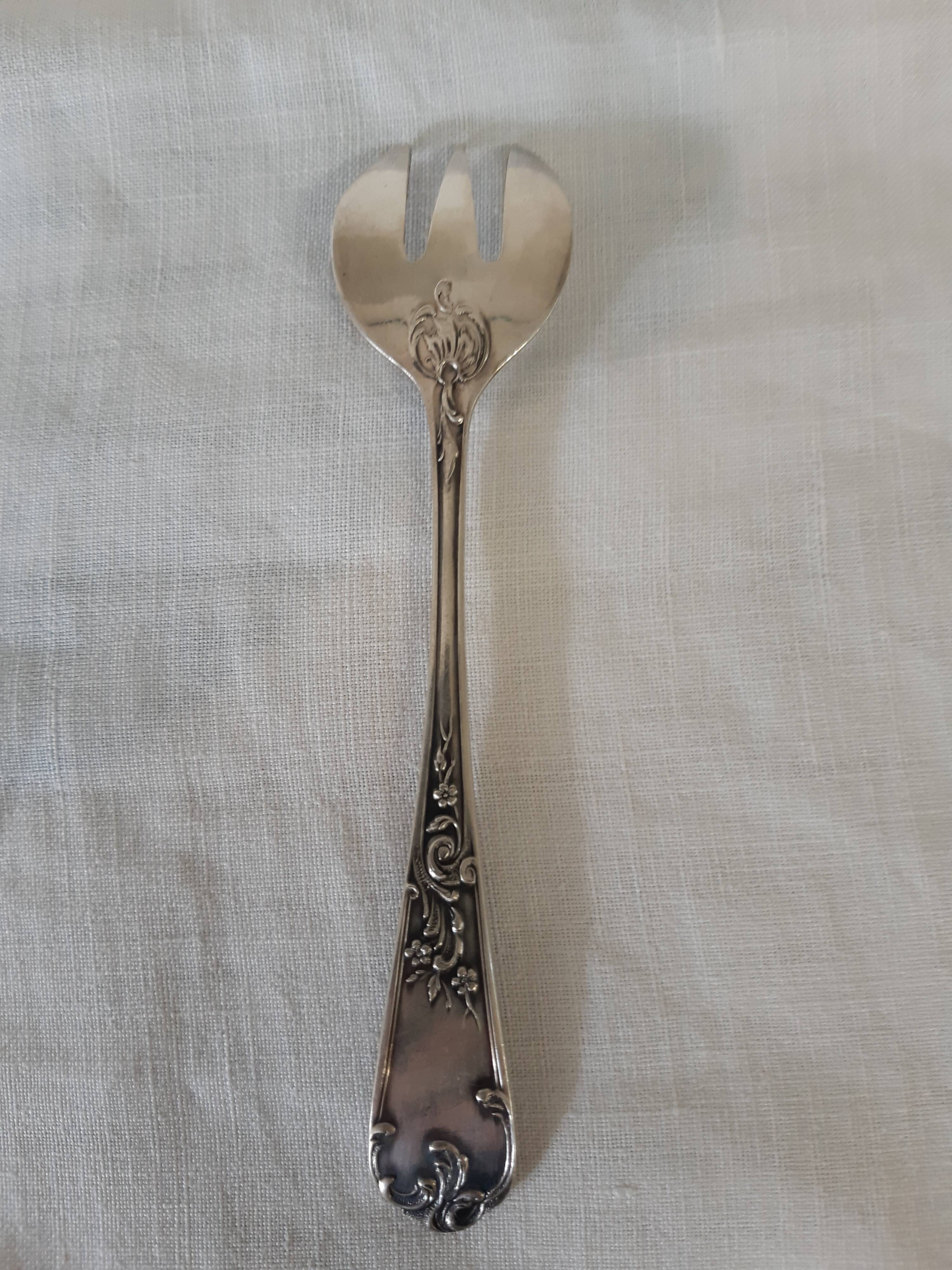 12 silver metal oyster forks