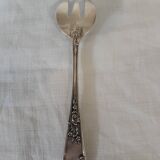 12 silver metal oyster forks