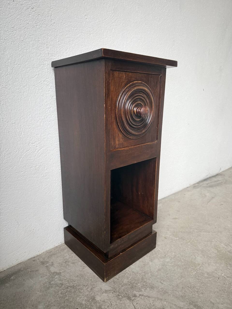 Dudouyt bedside table, oak, 1940.