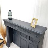 Fireplace mantel