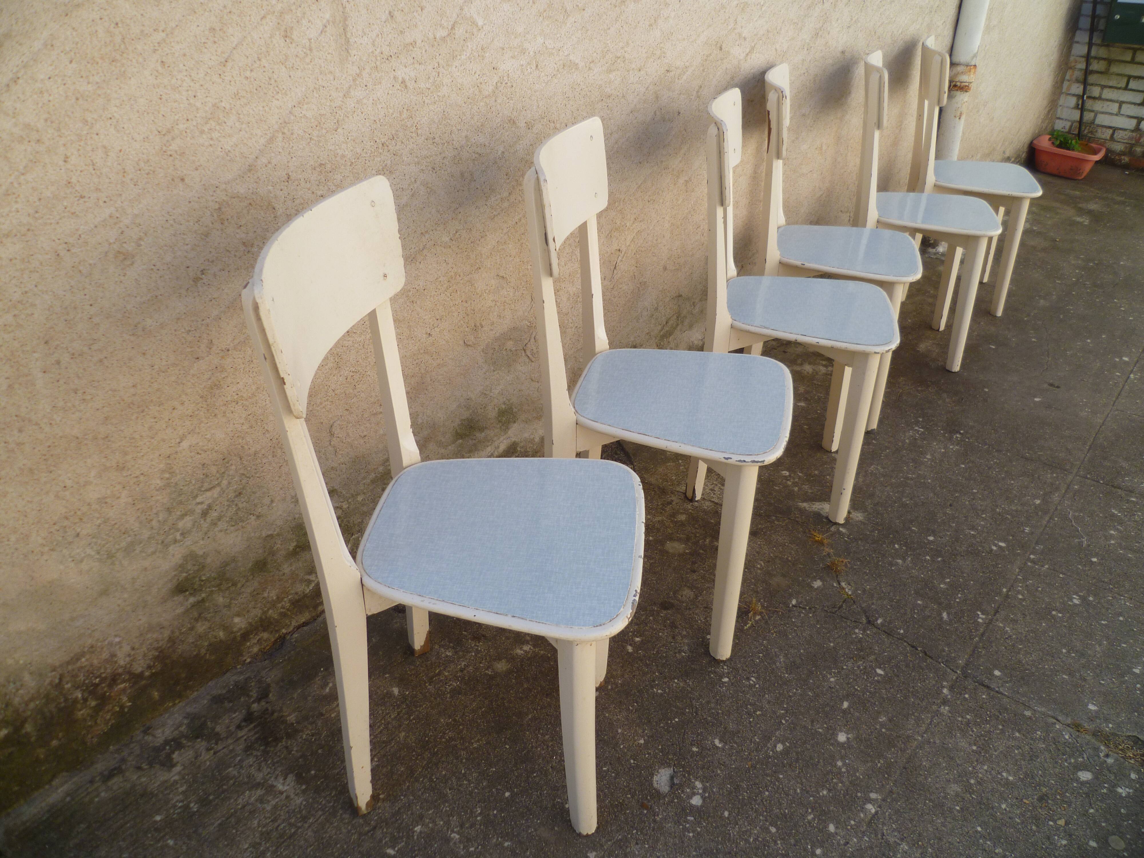 Set of 6 chairs sitting painted bentwood 1950s formica