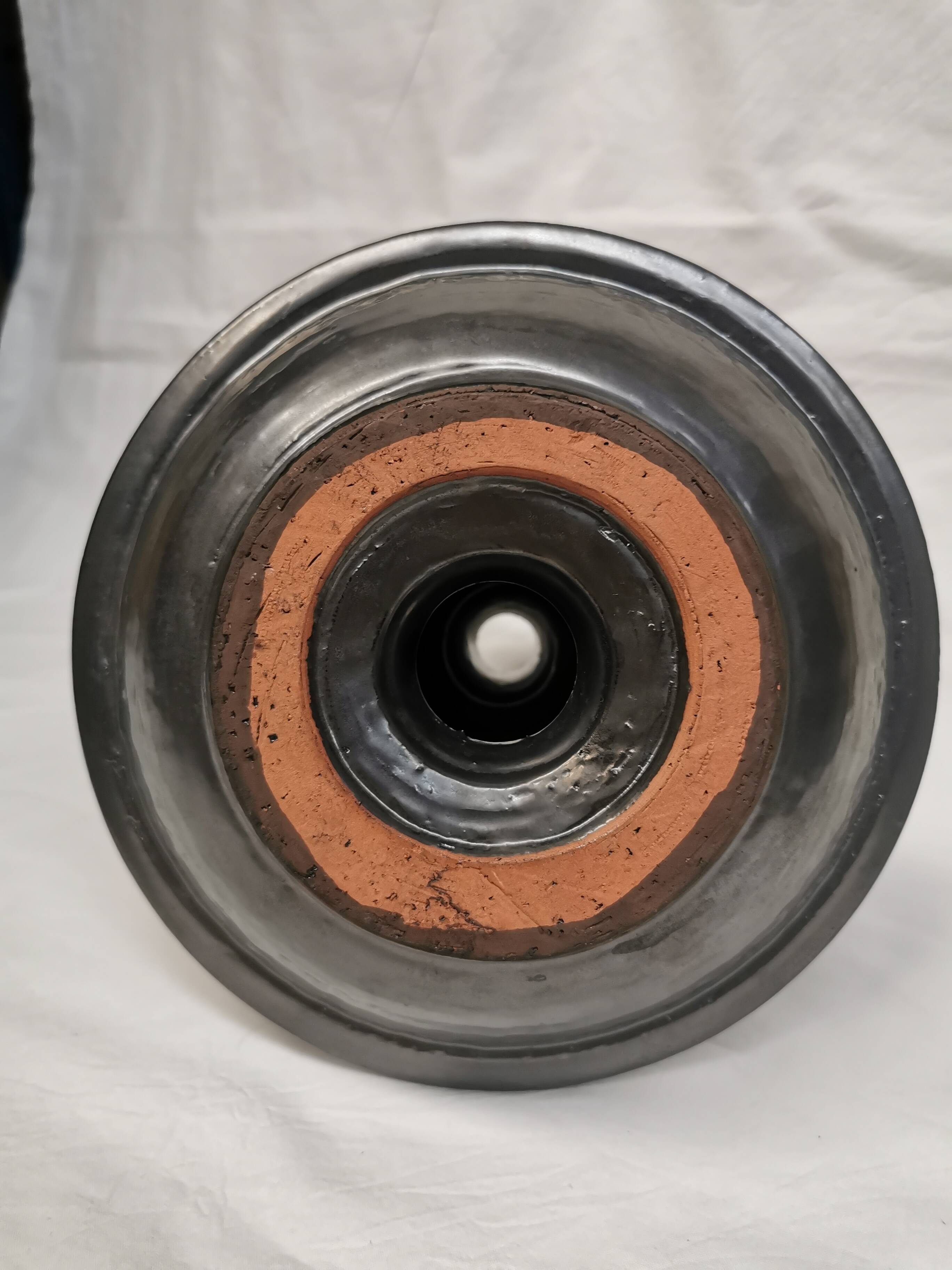 Grand bougeoir, vase . céramique signée jean marais