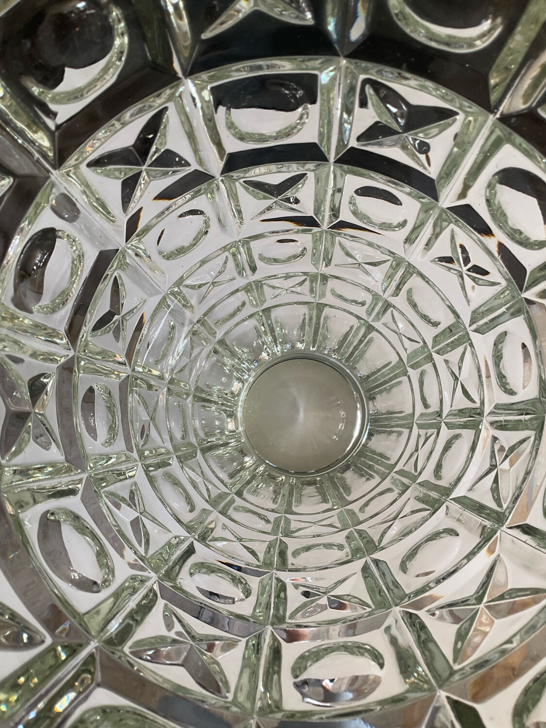 Vintage OXO grand vase in Bohemian crystal