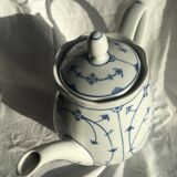 Winterling Bavaria porcelain coffee maker.