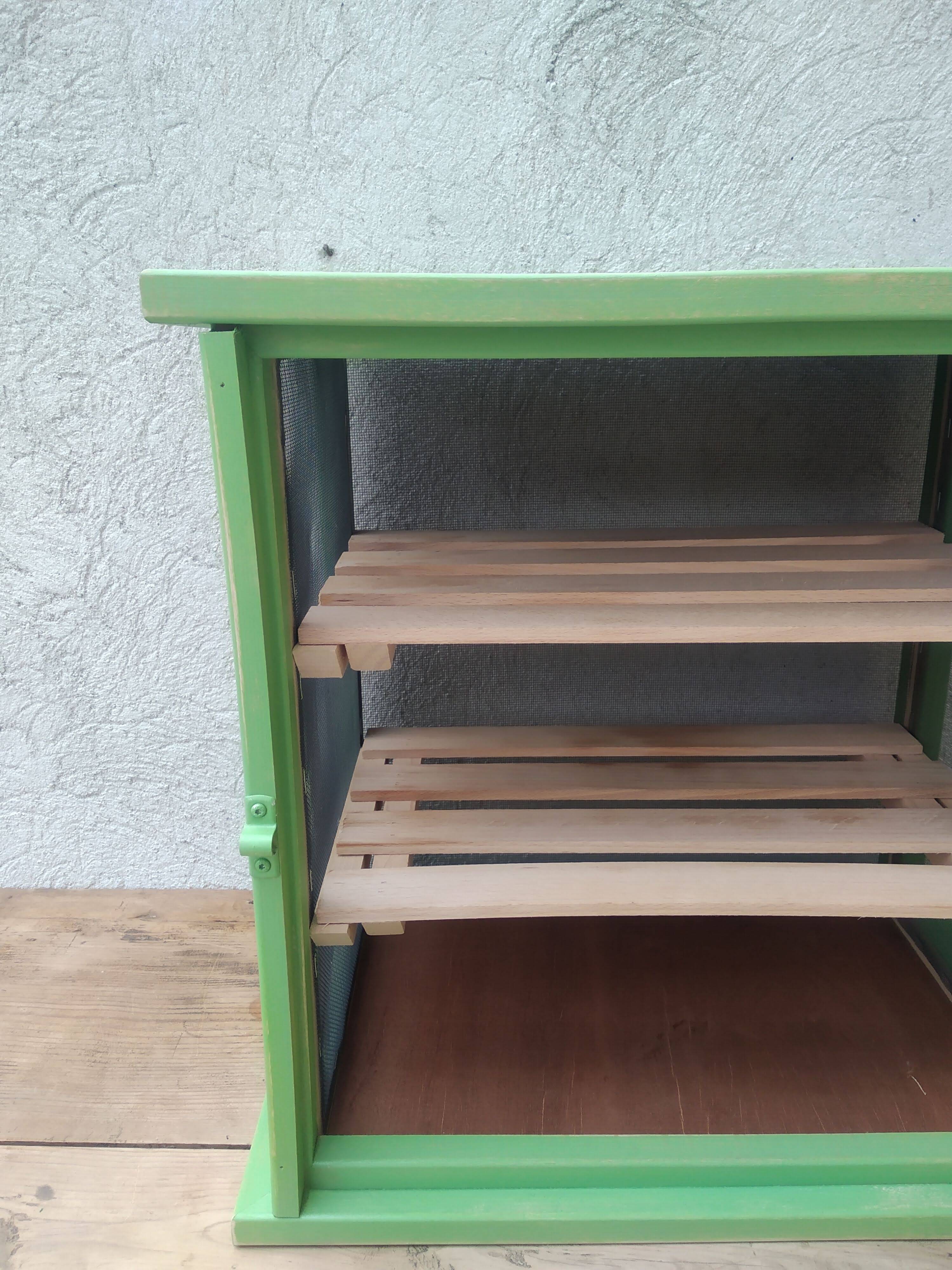 Garde manger en  bois
