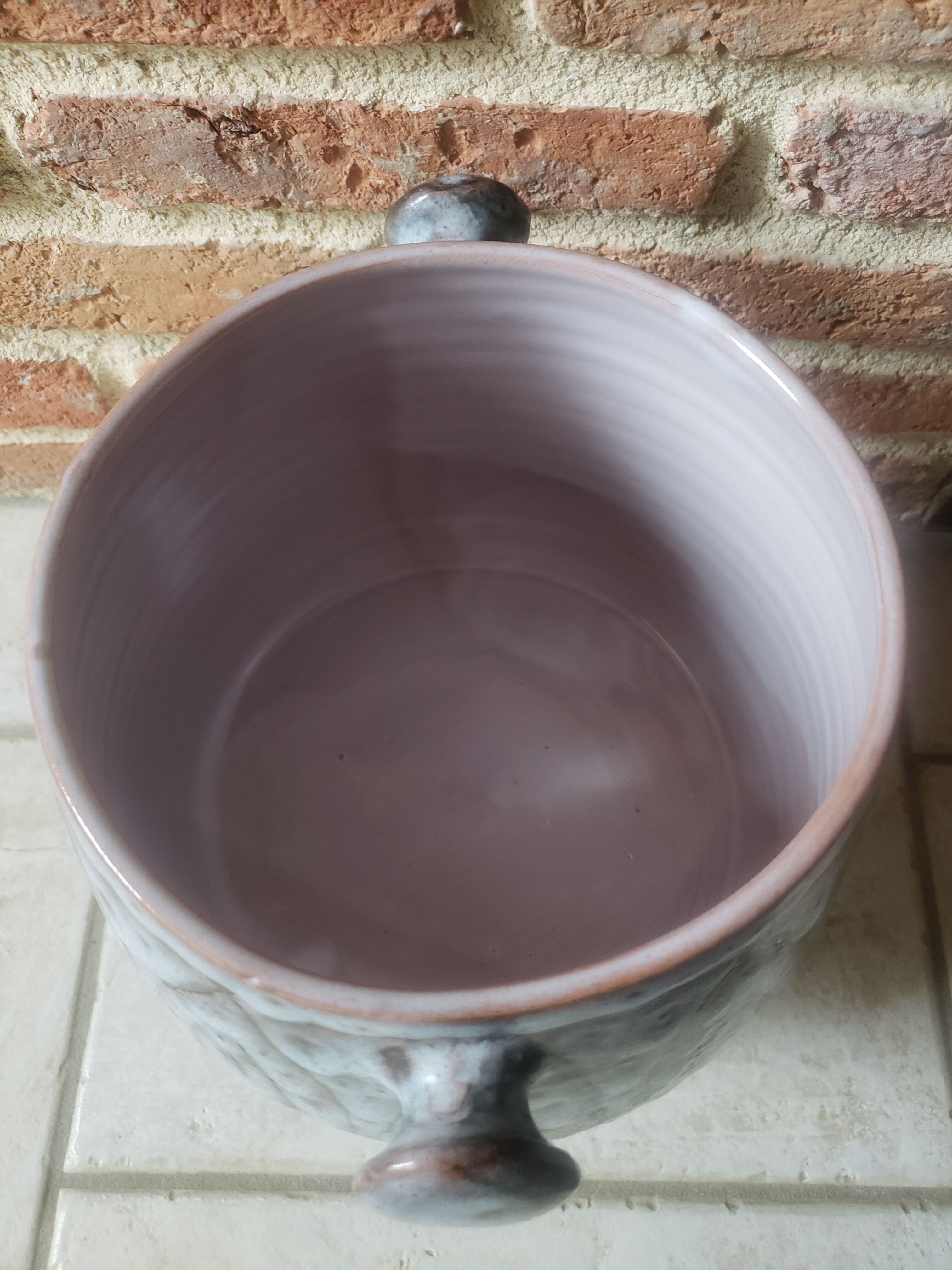 Tripod enamelled ceramic pot shape with lid