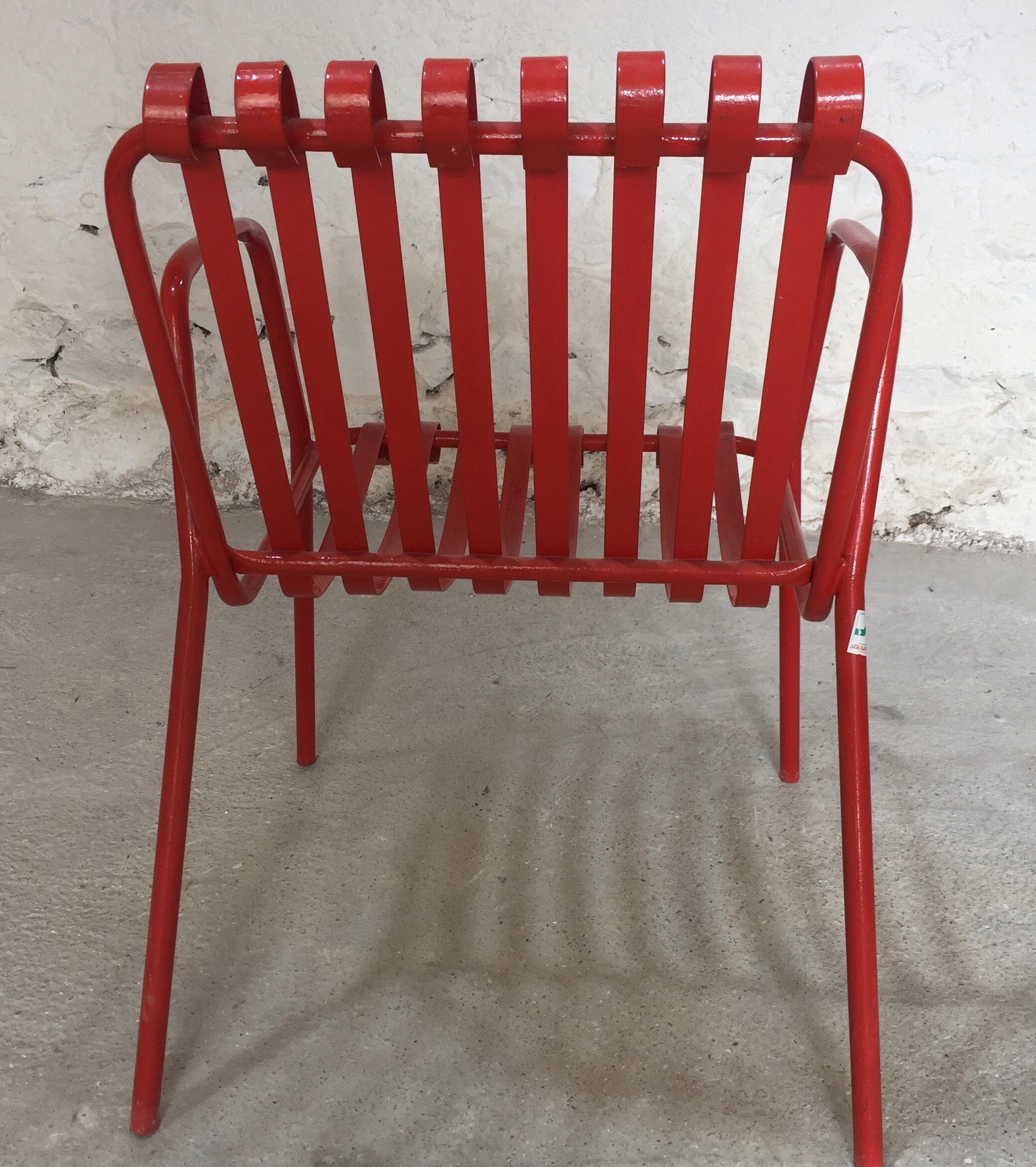 1960s red metal chair published by Stil Garden