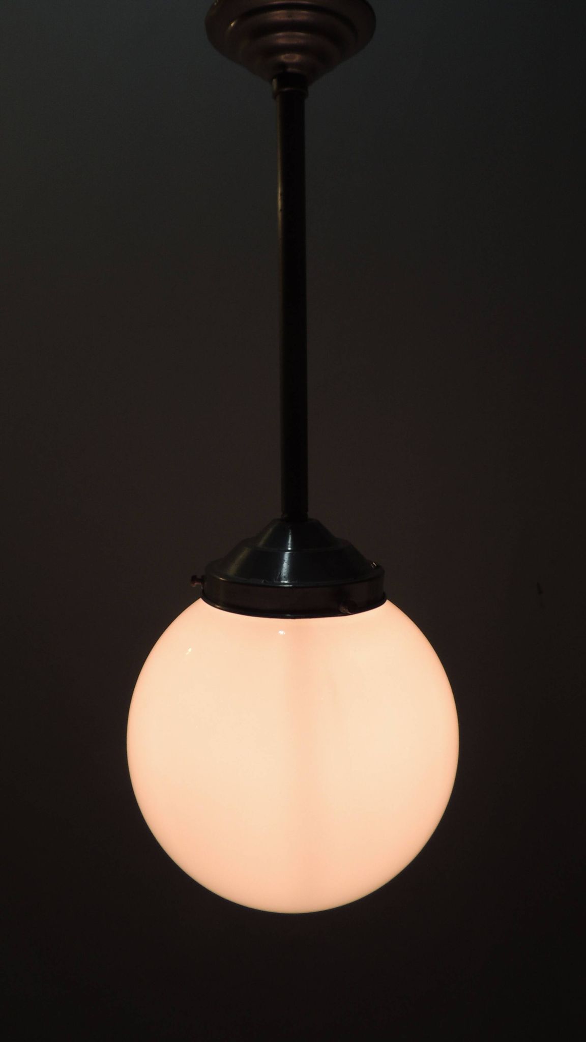 Vintage suspension in aluminum metal and opaline glass globe – Industrial design