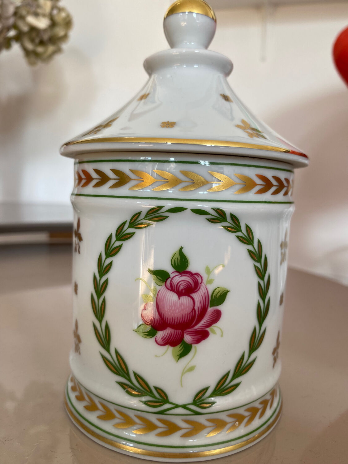 Porcelain candy box