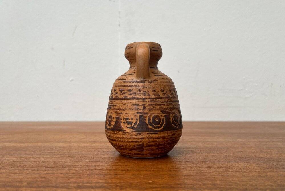 East German pottery vase from the mid-century GDR by Strehla Keramik, 1960s.