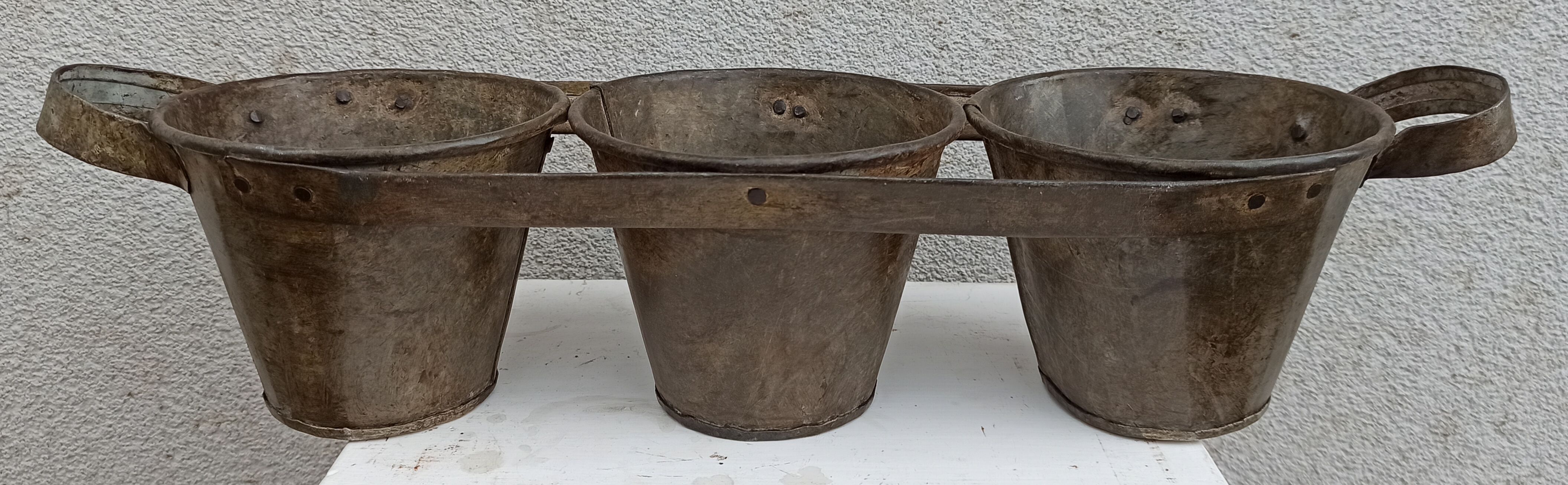 Planter of 3 zinc pots