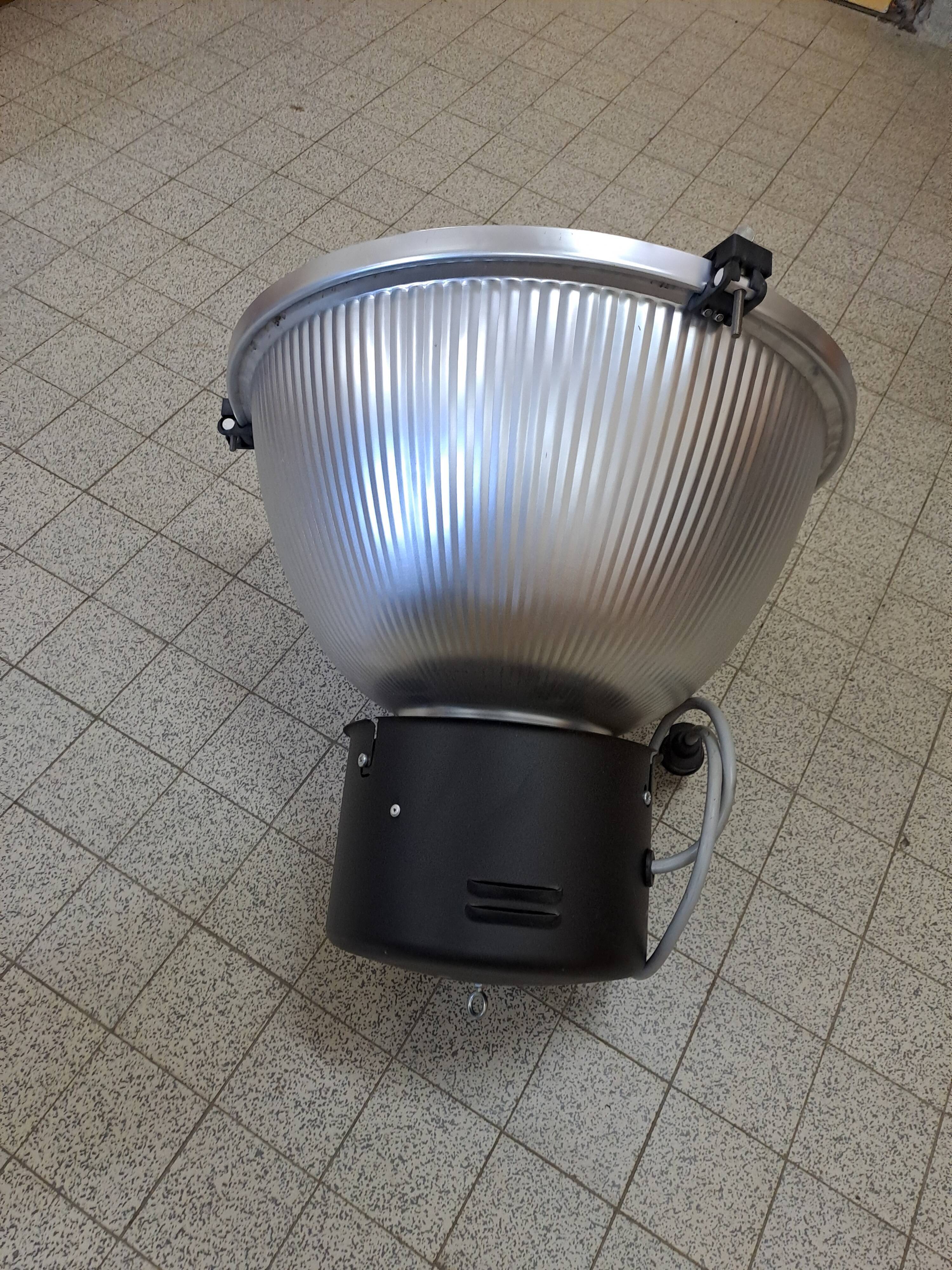 1 industrial spot, 400 watt loft style