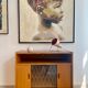 Meuble bar vintage sur roulettes