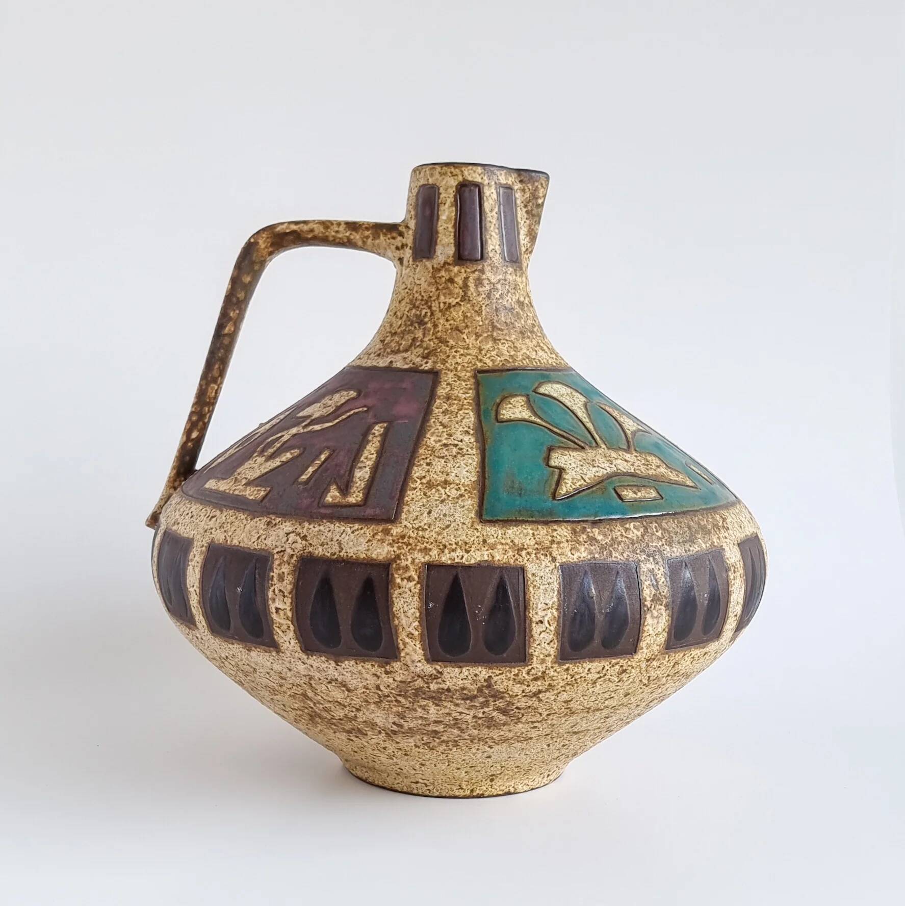 Large Ceramano Amon vase
