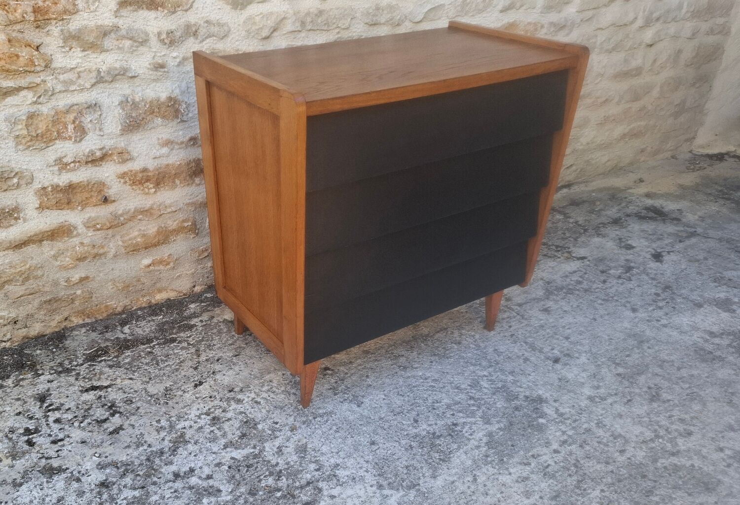 Vintage chest of drawers