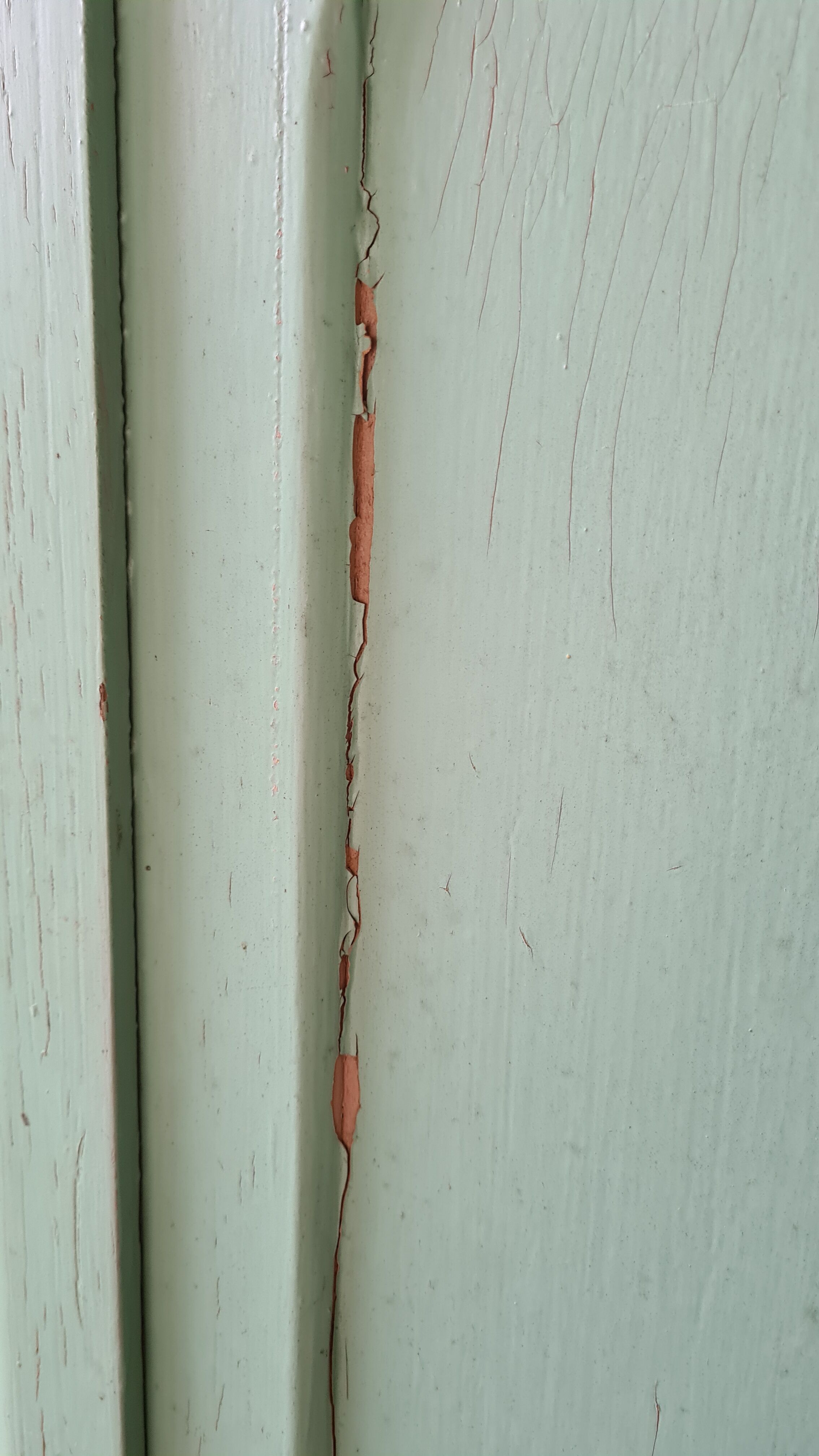 Small Parisian wardrobe