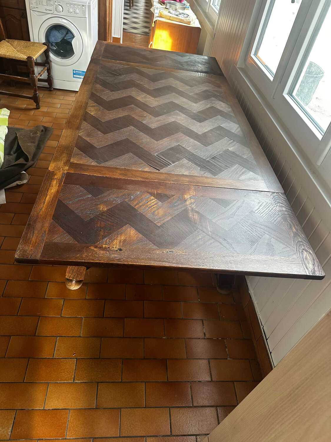 Rustic oak table with extensions