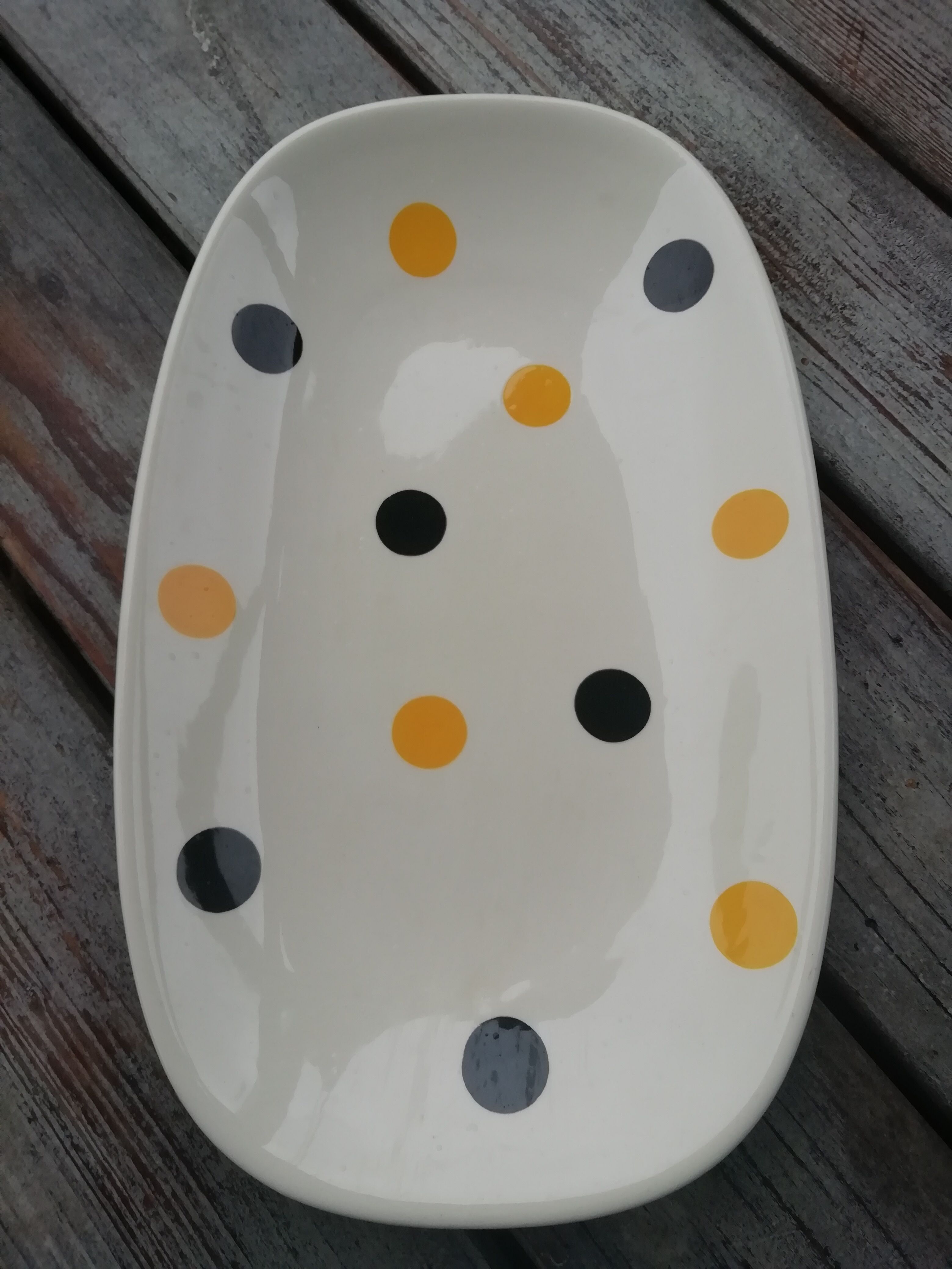 Gien pea dish