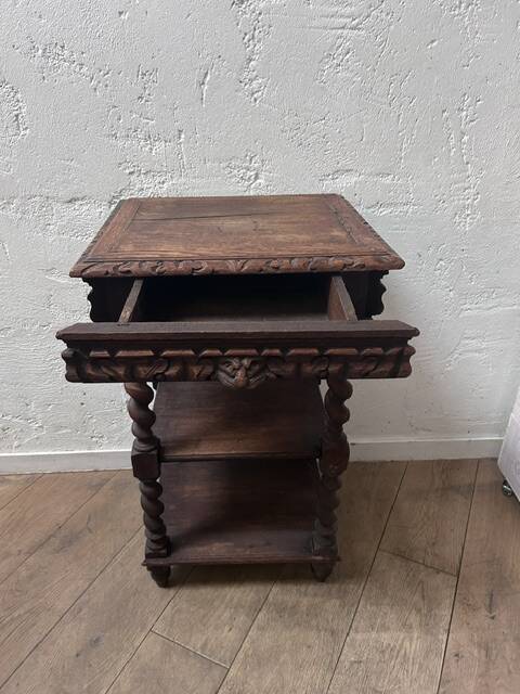 Oak dessert table in Louis XIII style