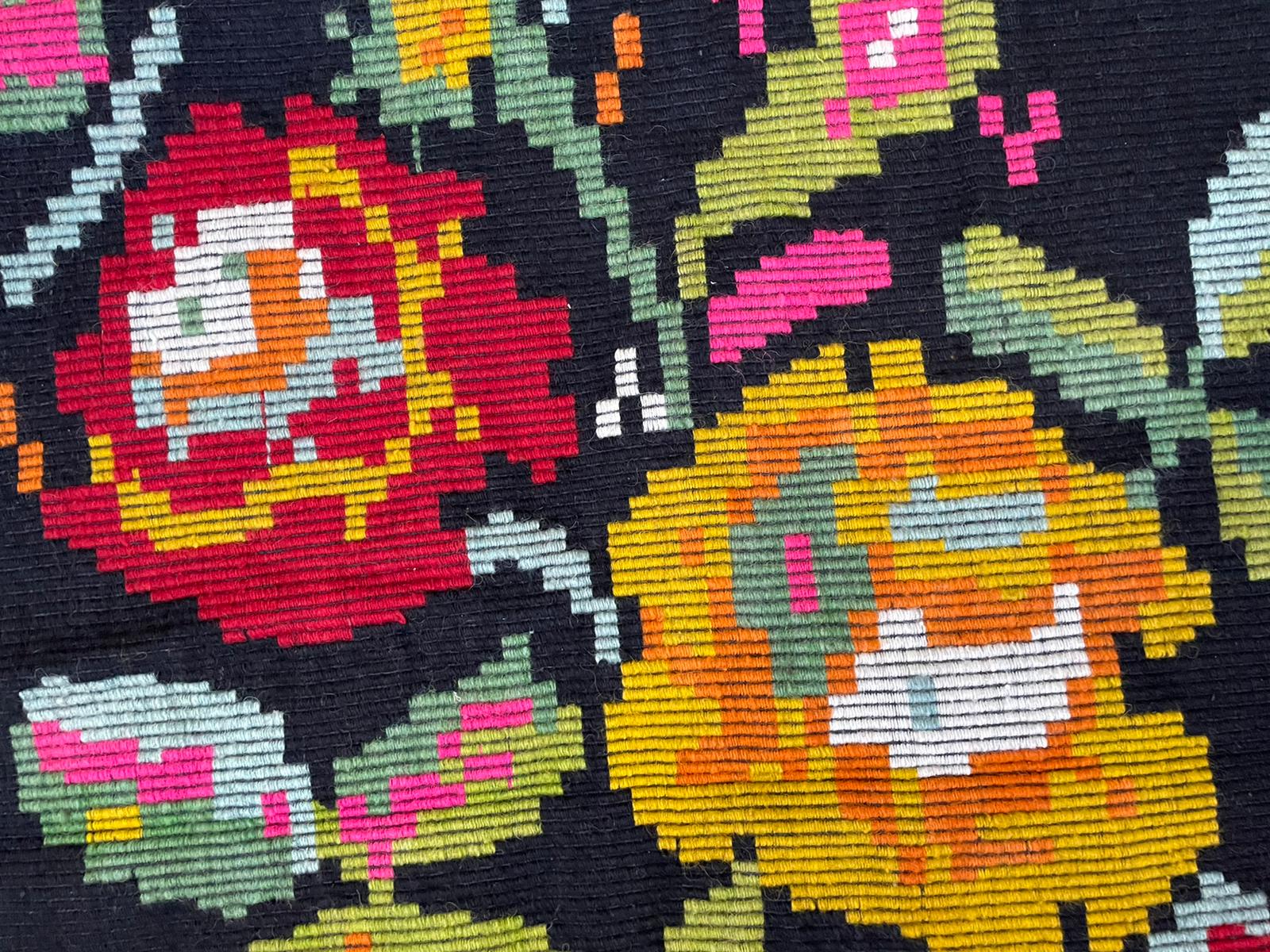 Romanian vintage carpet with delicate flowers 258x138cm