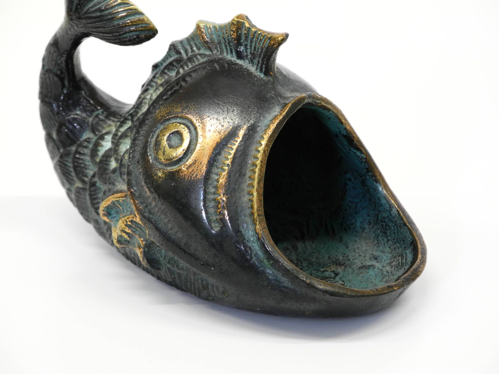 Mid Century bronze table or hand fish ashtray by Walter Bosse