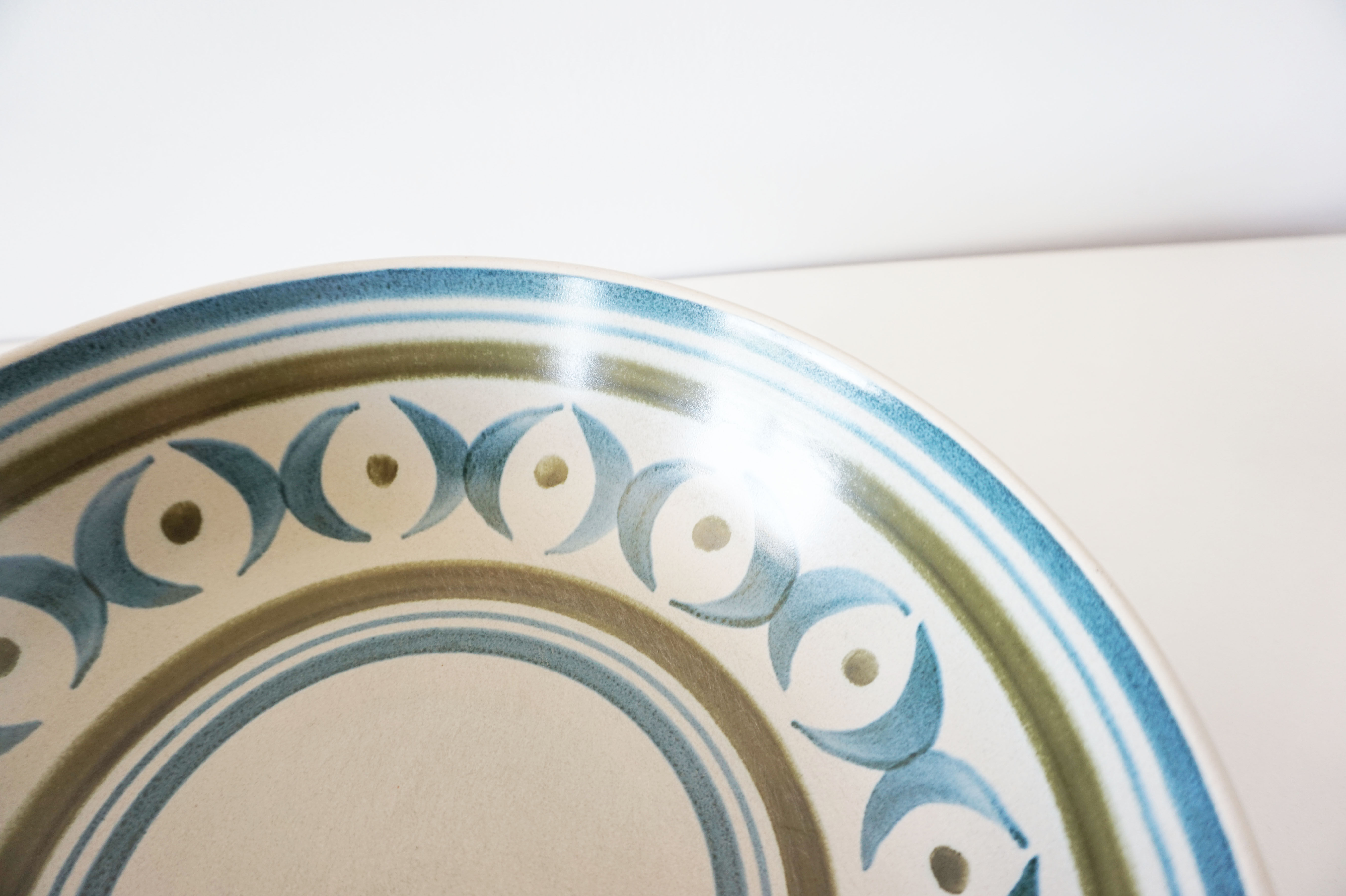 Vintage ceramic dish or bowl