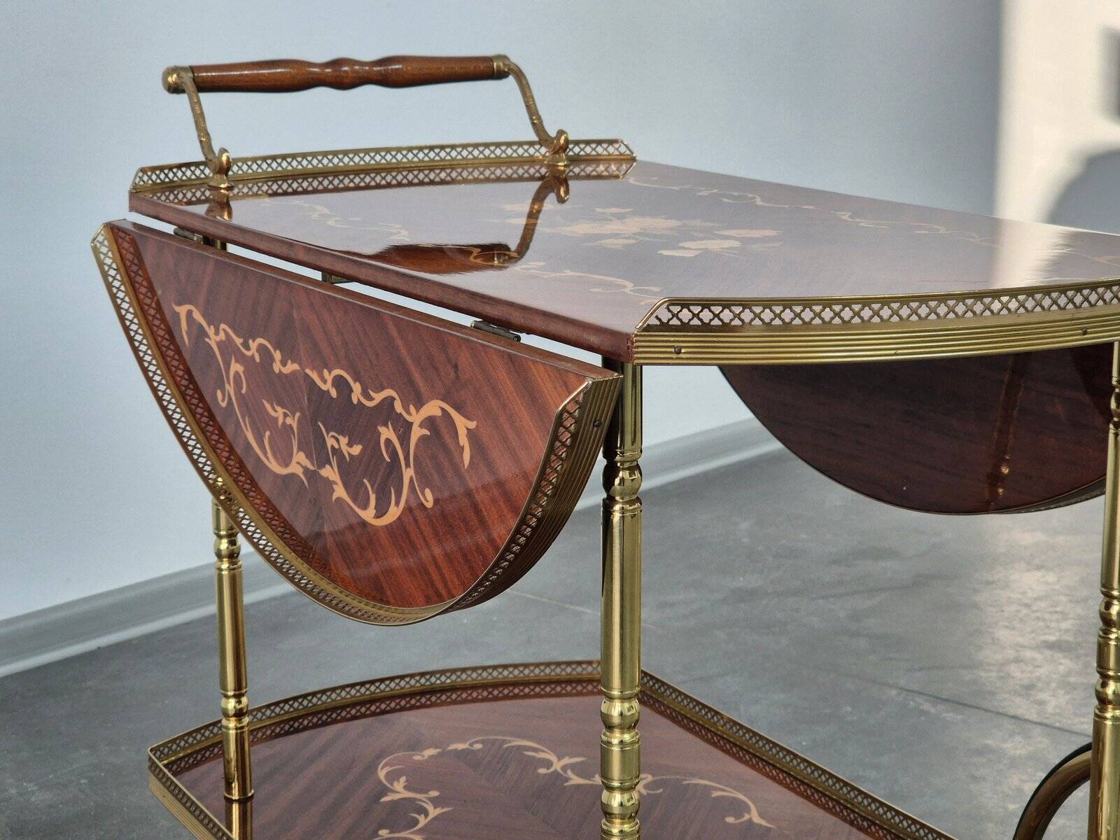 1970s drinks bar cart with side flaps in marquetry