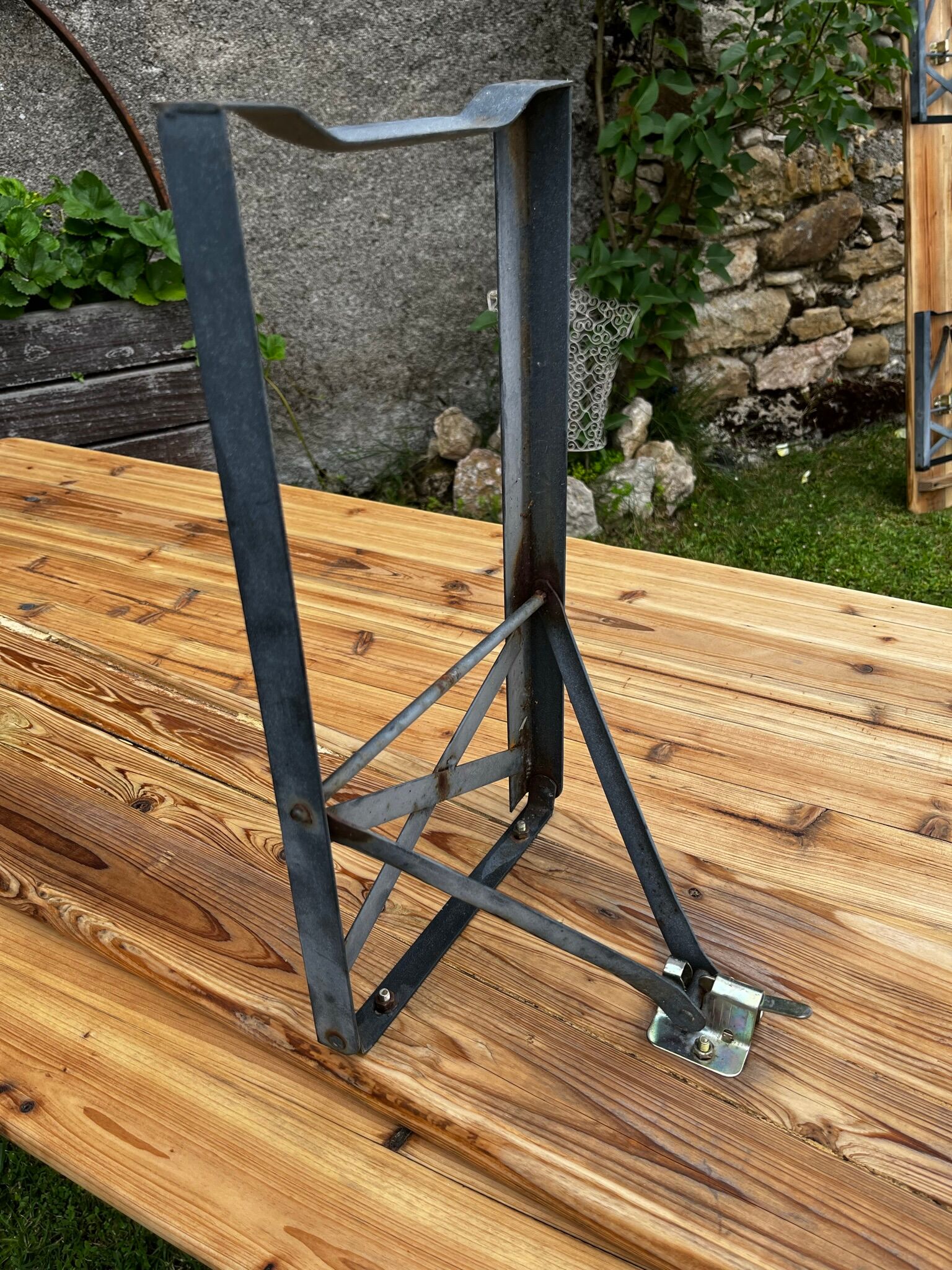 Guinguette table and benches