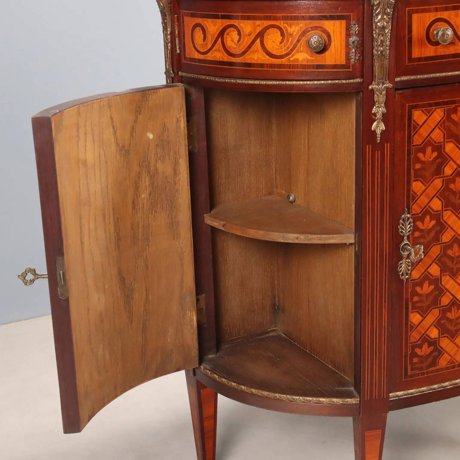 Buffet demi-lune ancien de style néoclassique XXe siècle