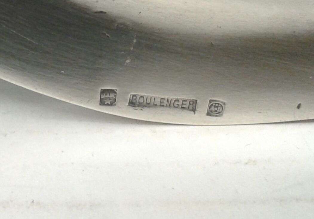 Flat oval silver metal Boulenger