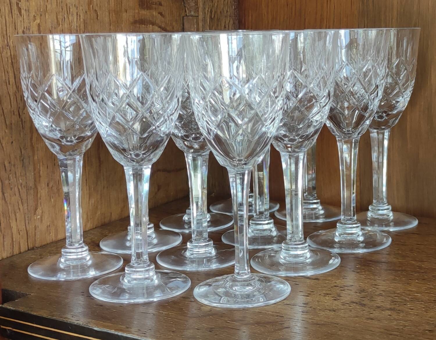 Série de 36 verres coupes cristal taillé/cristallerie de Lorraine