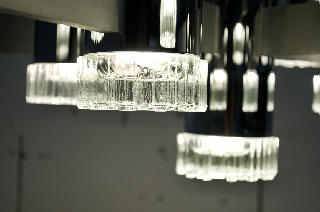 Pair of chandeliers from Sciolari 70 years chrome steel