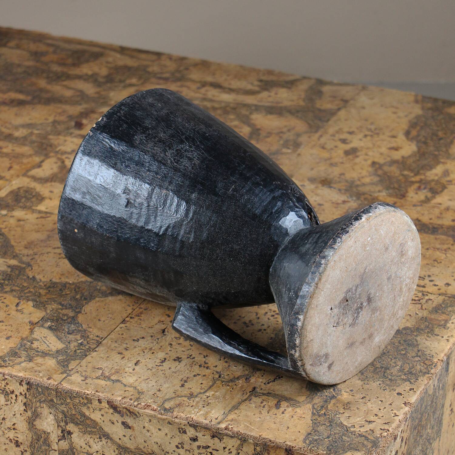 Large monoxyle "pot"