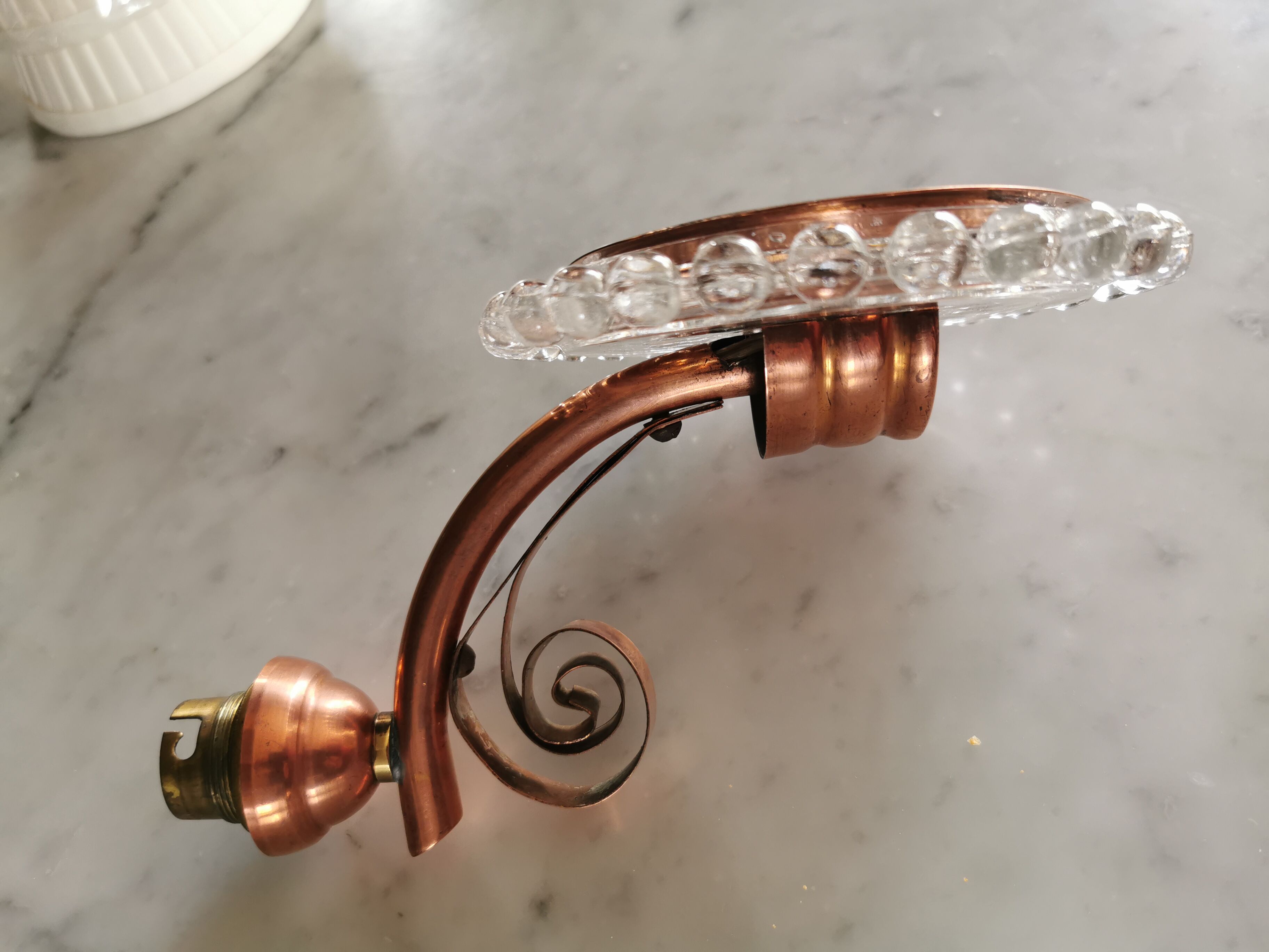 Pair of art deco wall light in glass and copper