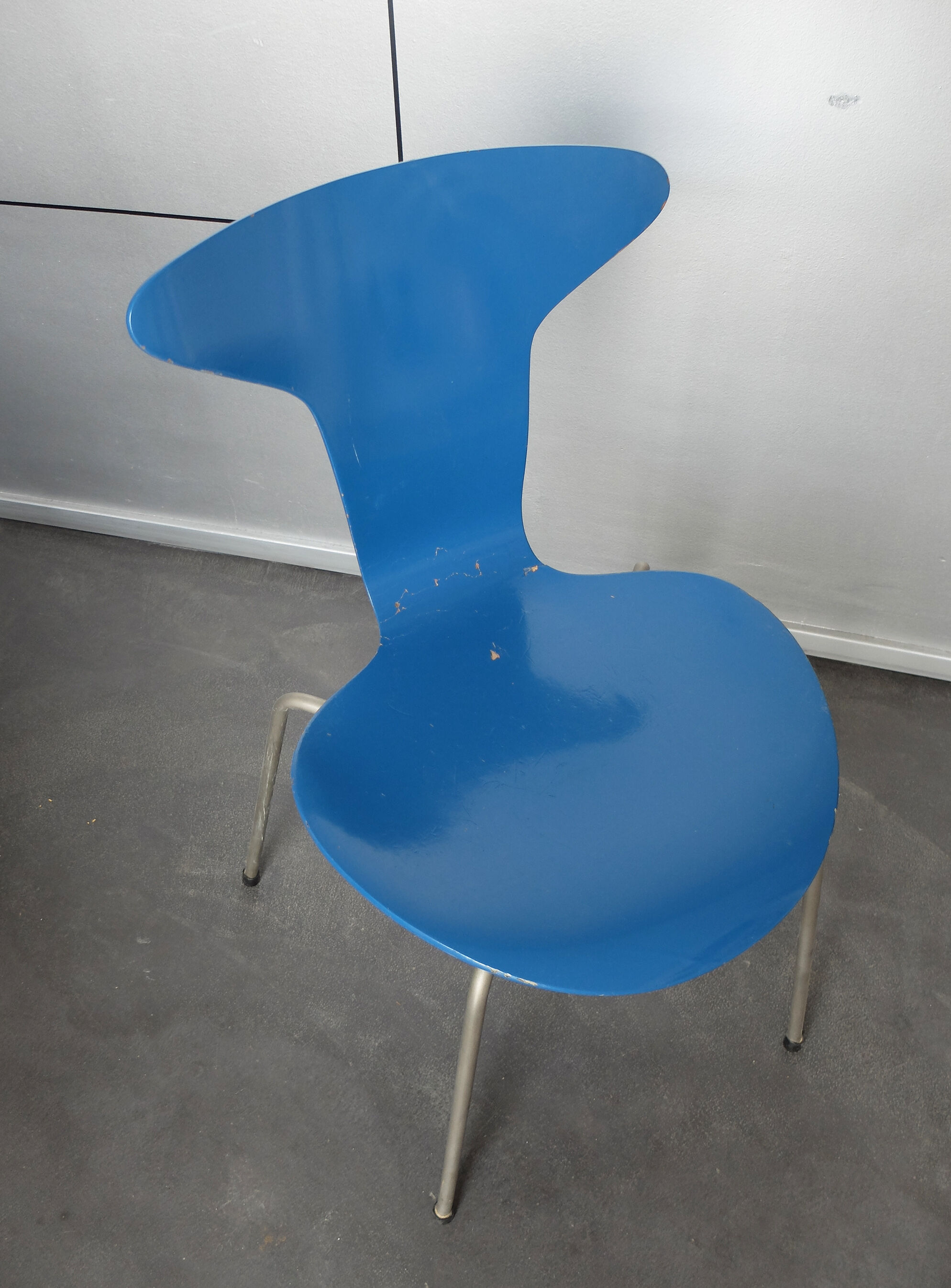 Chair 3105 by Arne Jacobsen for Fritz Hansen  1950