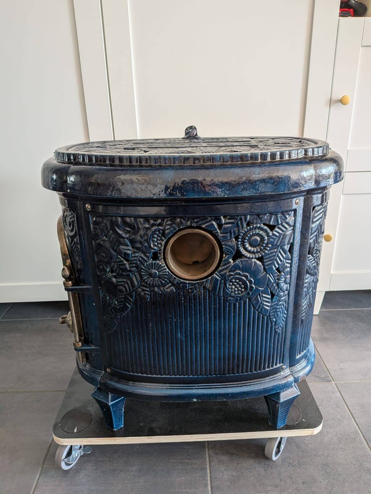 Vintage "Le Non Pareil" cast iron blue enamel pan – Upcycled to bioethanol