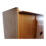 Wardrobe compass feet